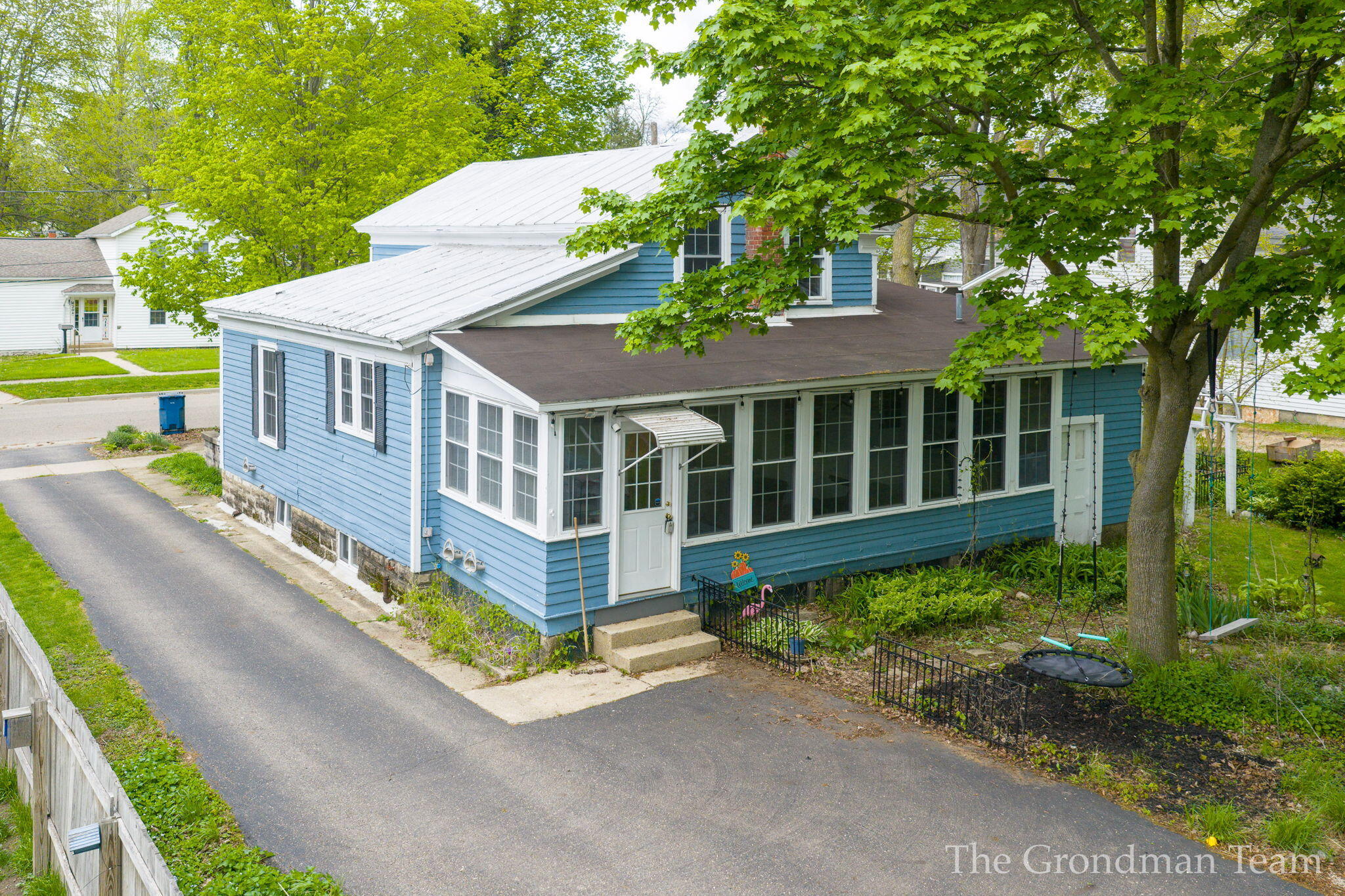 417 Monroe Street Allegan MI 49010