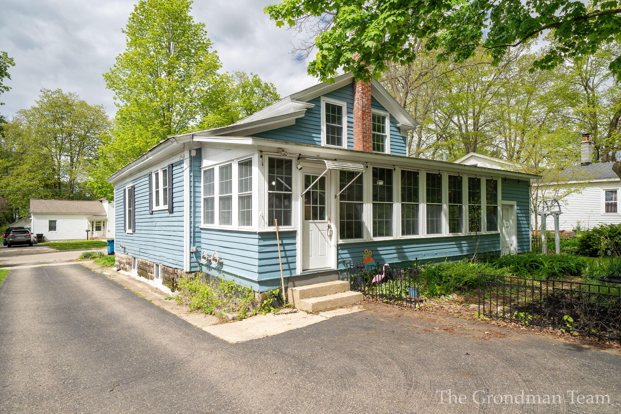 417 Monroe Street Allegan MI 49010