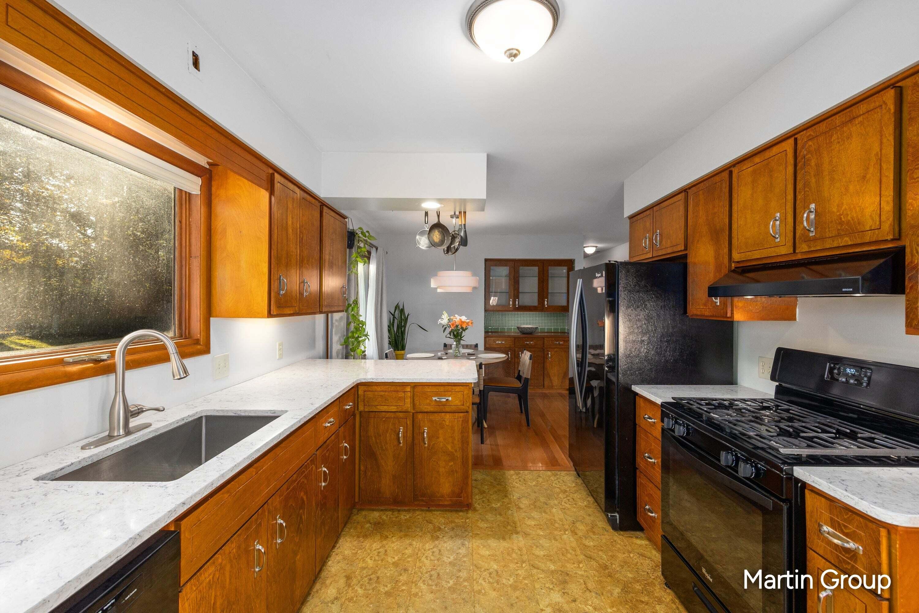 1490 Sierra Avenue NW Grand Rapids MI 49534