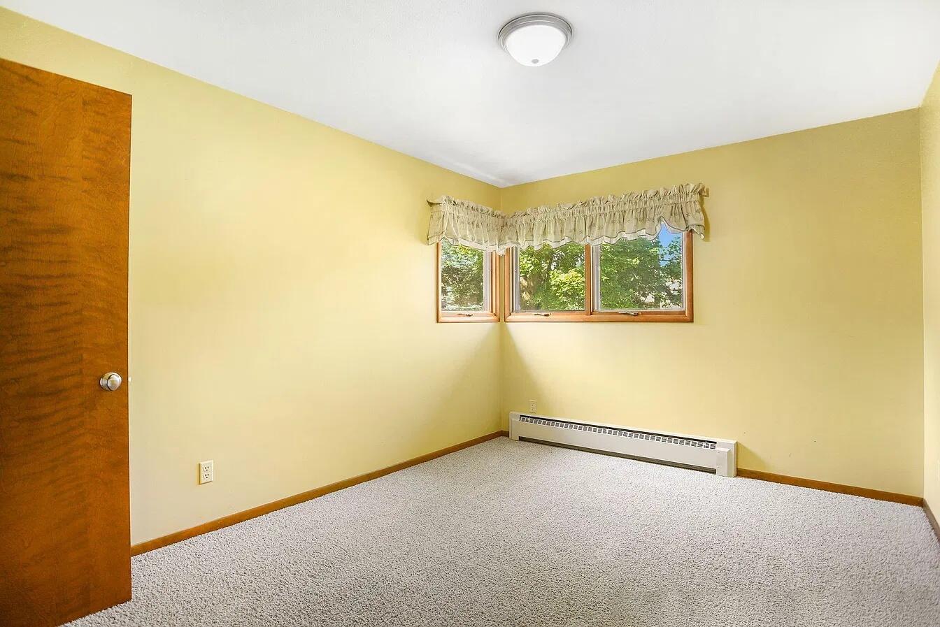 1490 Sierra Avenue NW Grand Rapids MI 49534