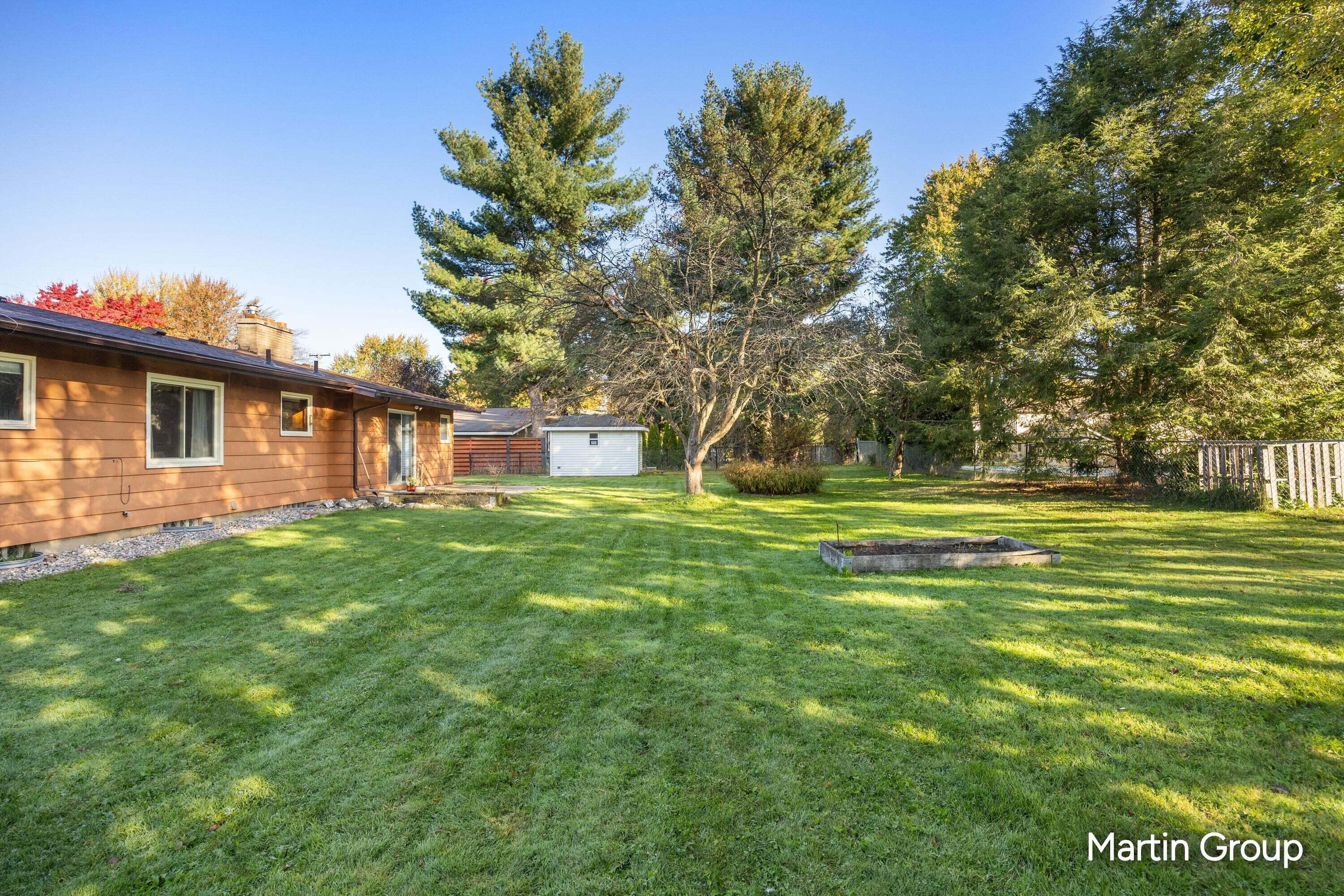 1490 Sierra Avenue NW Grand Rapids MI 49534
