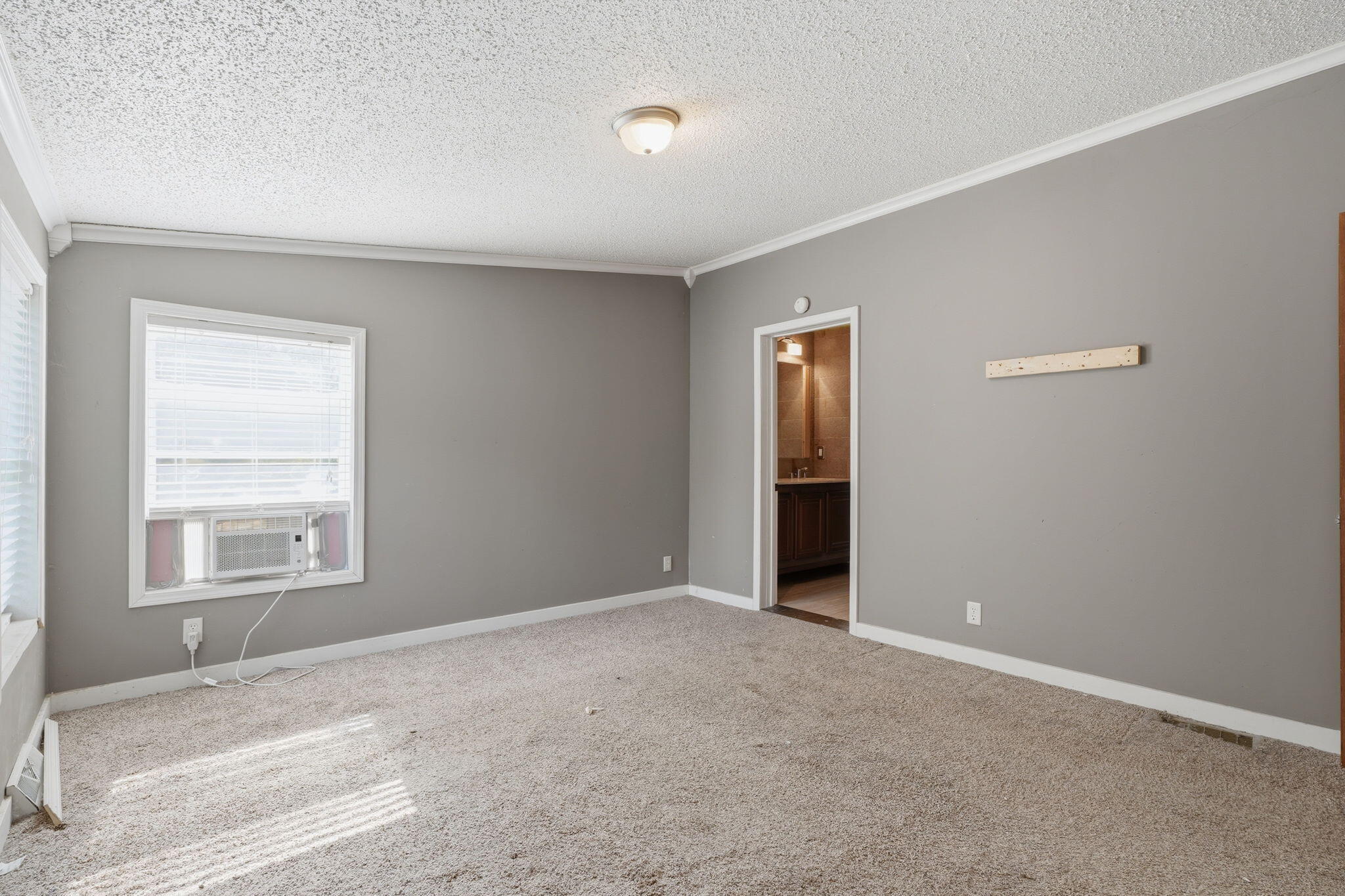 582 Leenhouts Street Kalamazoo MI 49048