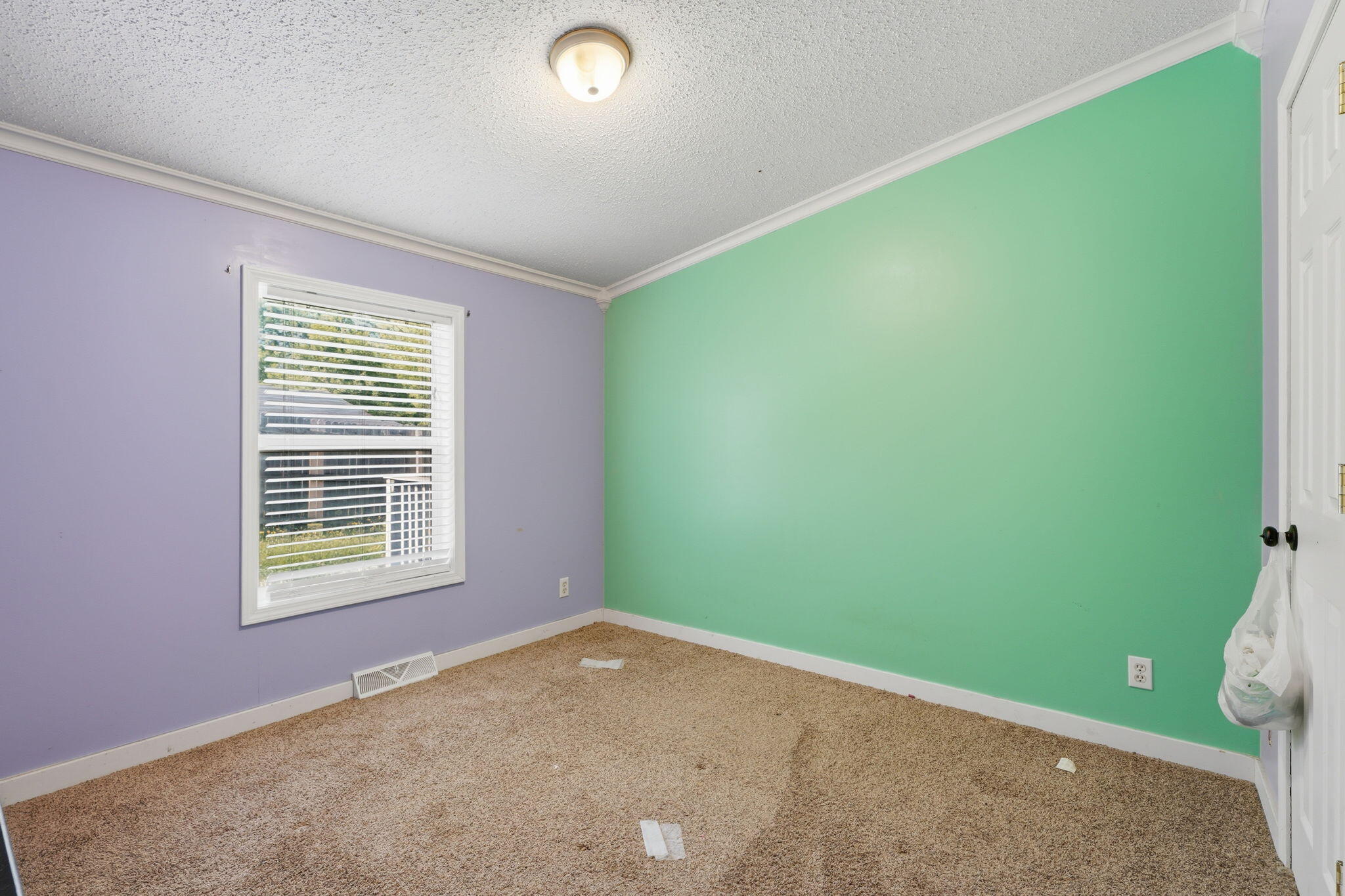 582 Leenhouts Street Kalamazoo MI 49048