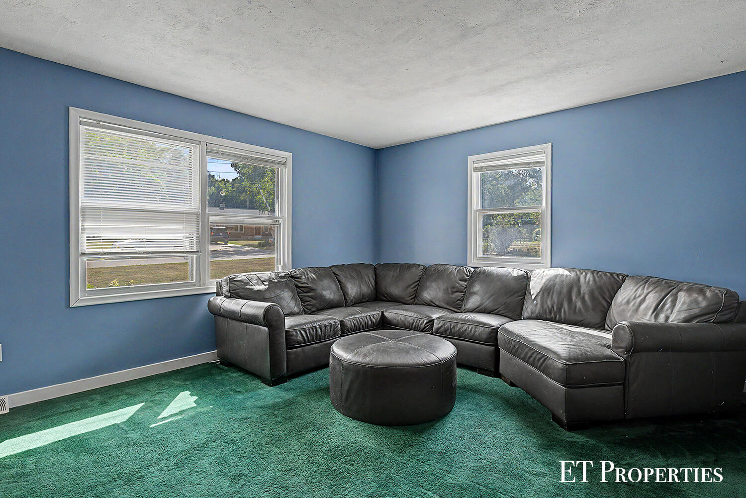 2440 Saratoga Drive NE Grand Rapids MI 49525