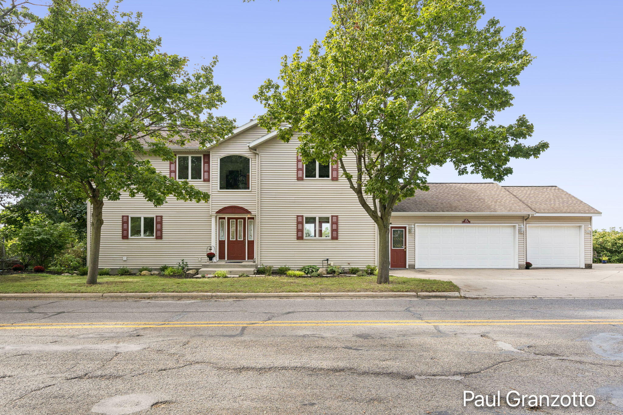 1524 Lakeshore Drive Muskegon MI 49441