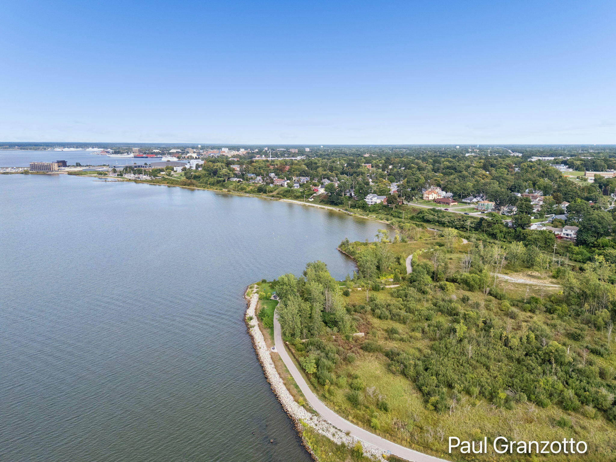 1524 Lakeshore Drive Muskegon MI 49441