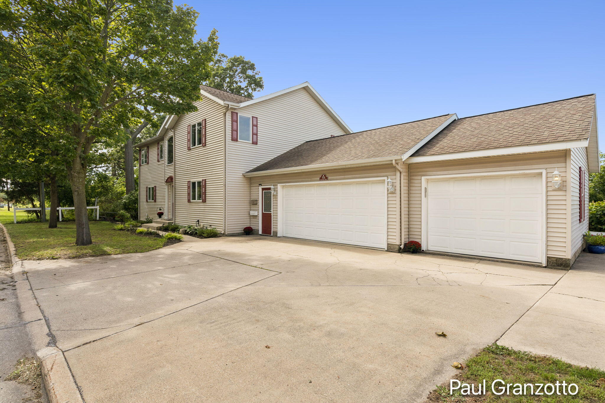 1524 Lakeshore Drive Muskegon MI 49441
