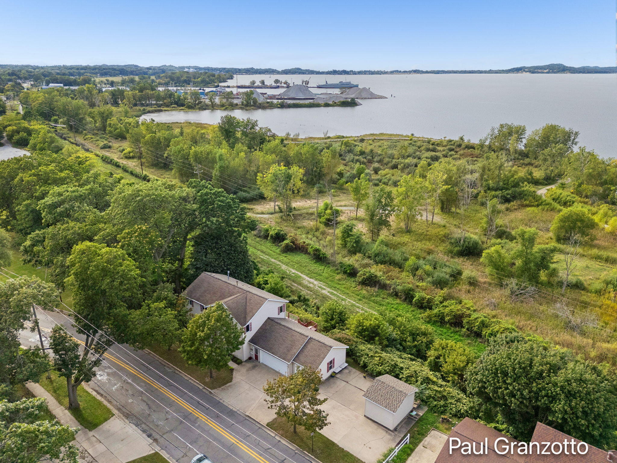 1524 Lakeshore Drive Muskegon MI 49441