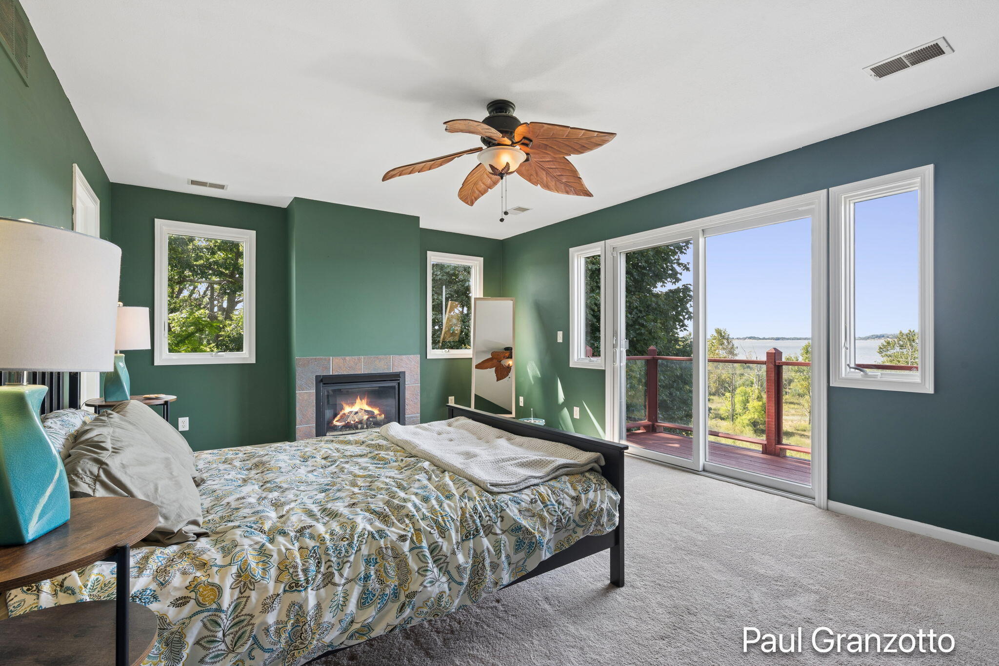 1524 Lakeshore Drive Muskegon MI 49441