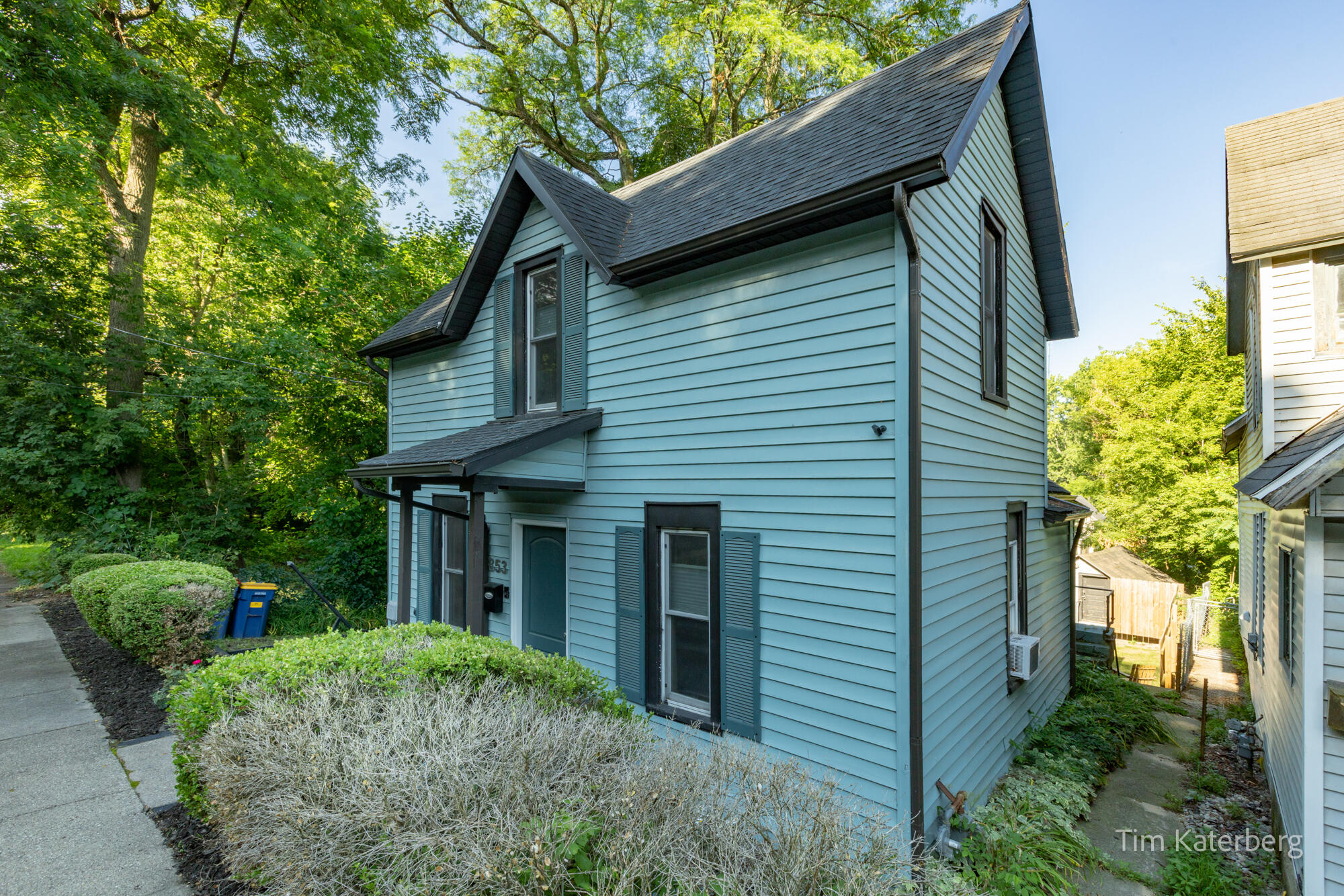 853 Prospect Avenue NE Grand Rapids MI 49503