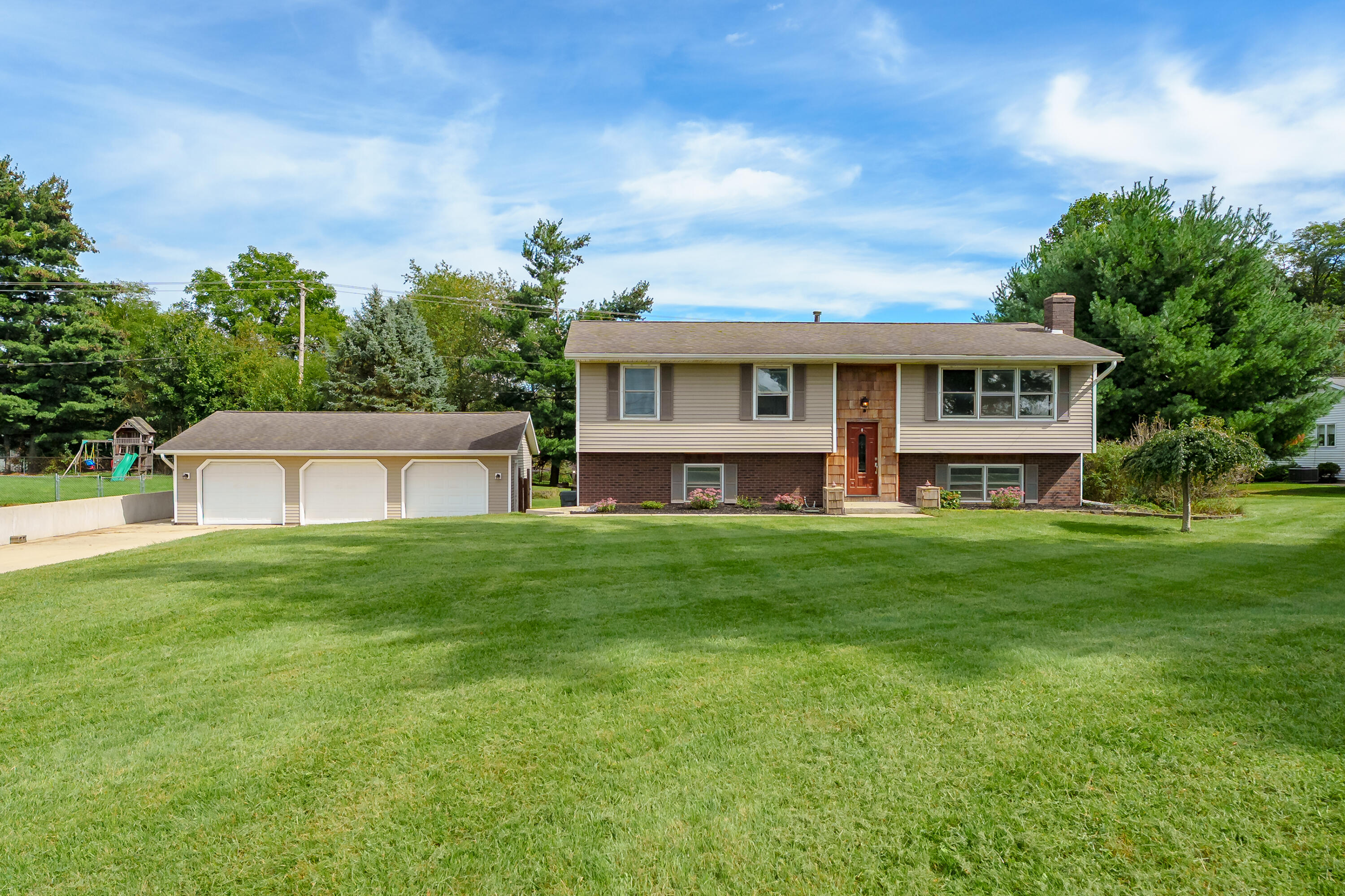 2084 N 26th Street Kalamazoo MI 49048