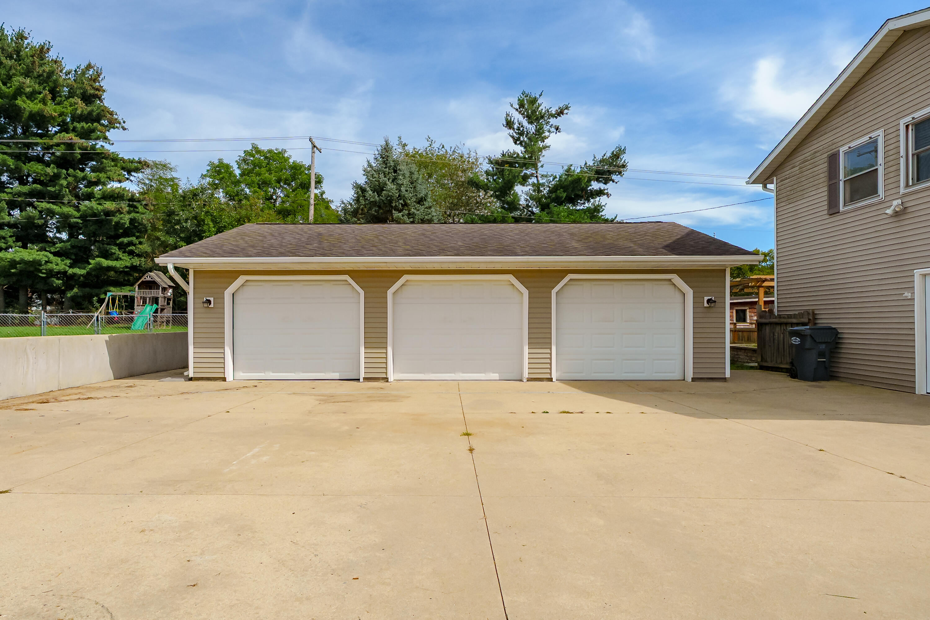 2084 N 26th Street Kalamazoo MI 49048