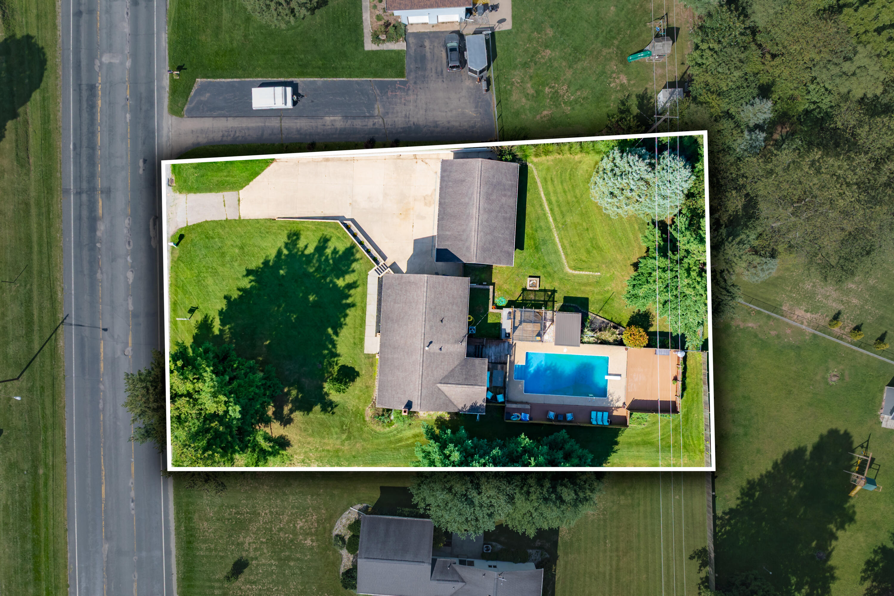 2084 N 26th Street Kalamazoo MI 49048
