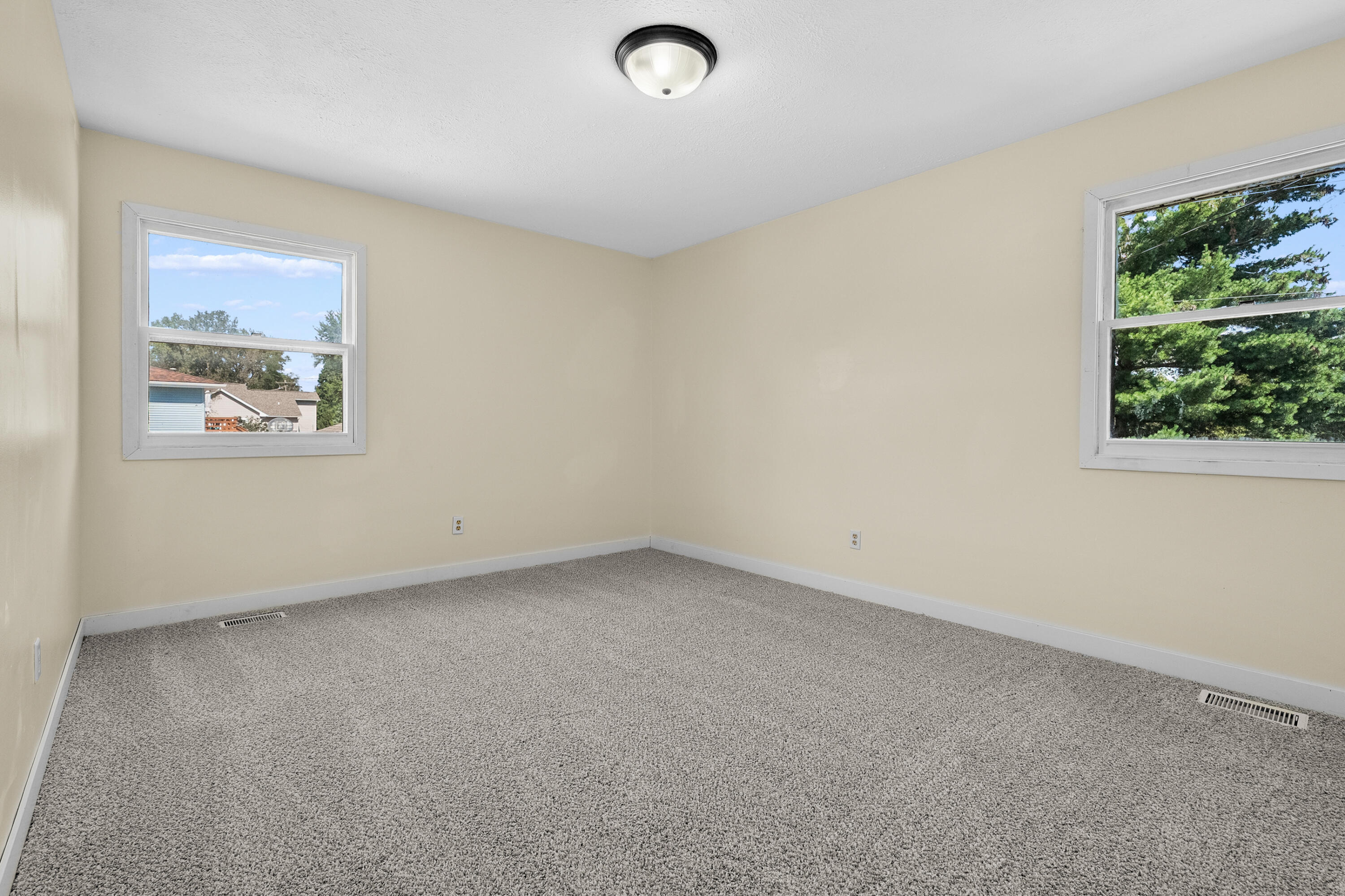 2084 N 26th Street Kalamazoo MI 49048