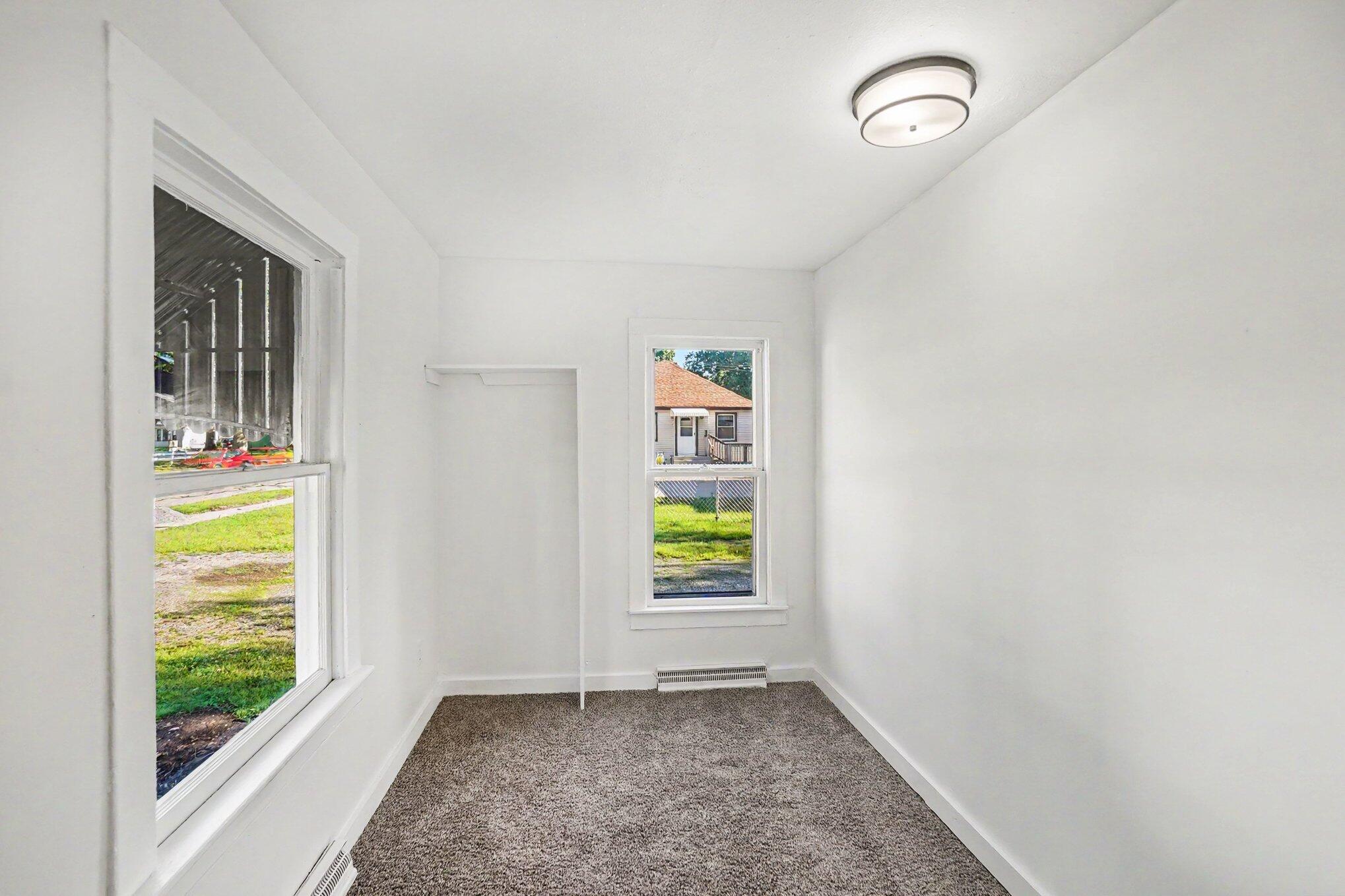 2484 Lincoln Street Muskegon MI 49441