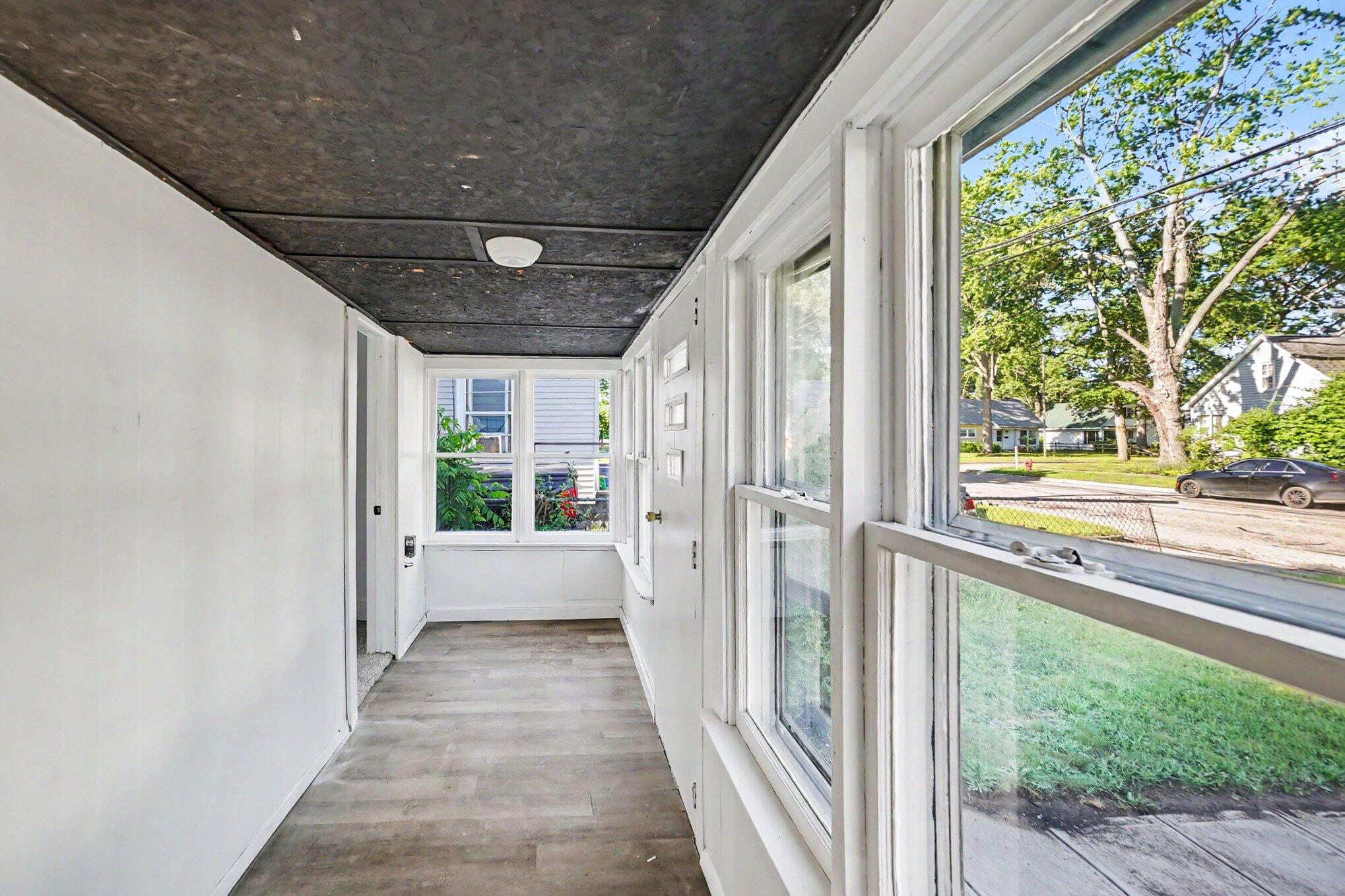 2484 Lincoln Street Muskegon MI 49441