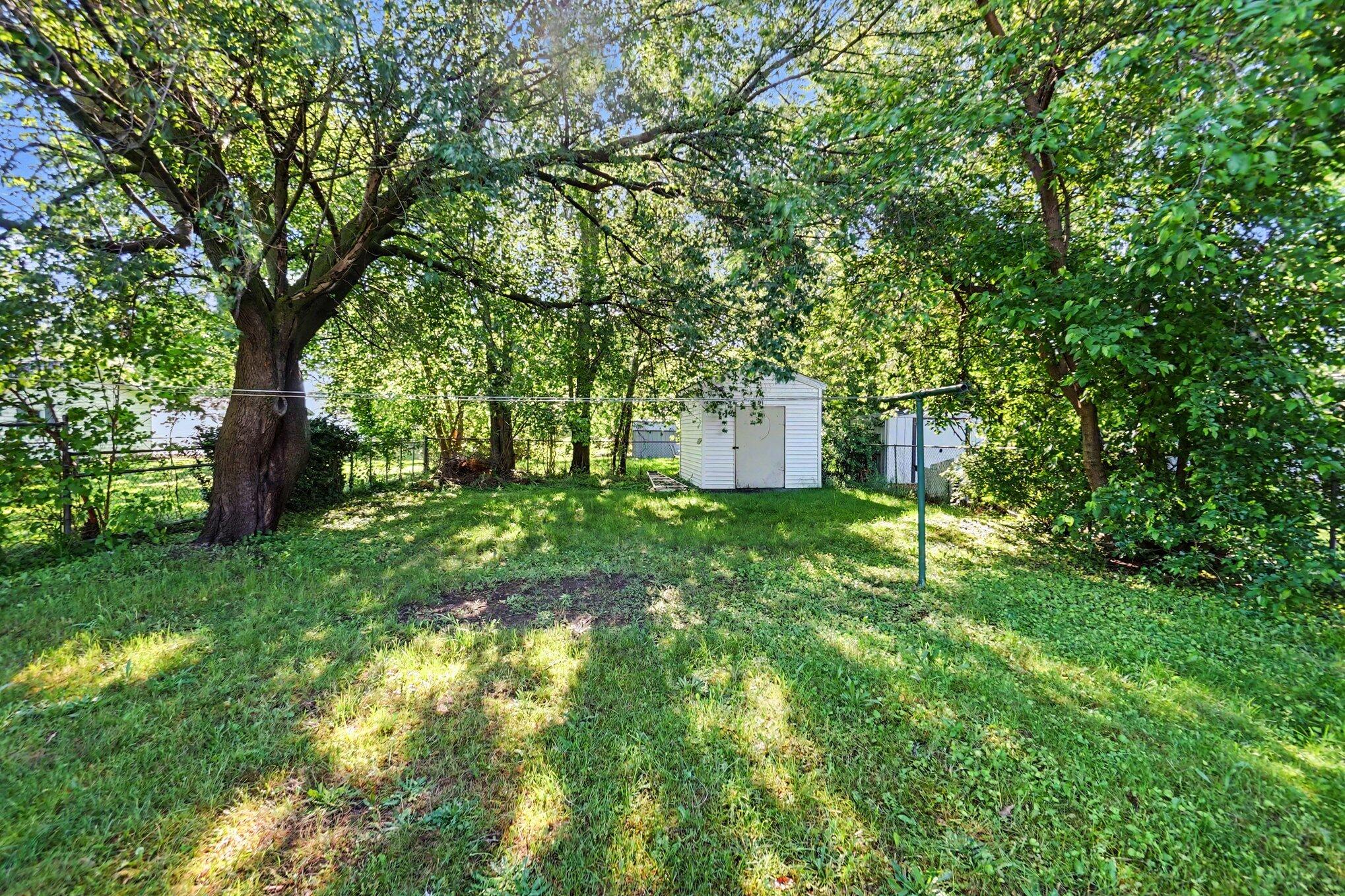2484 Lincoln Street Muskegon MI 49441