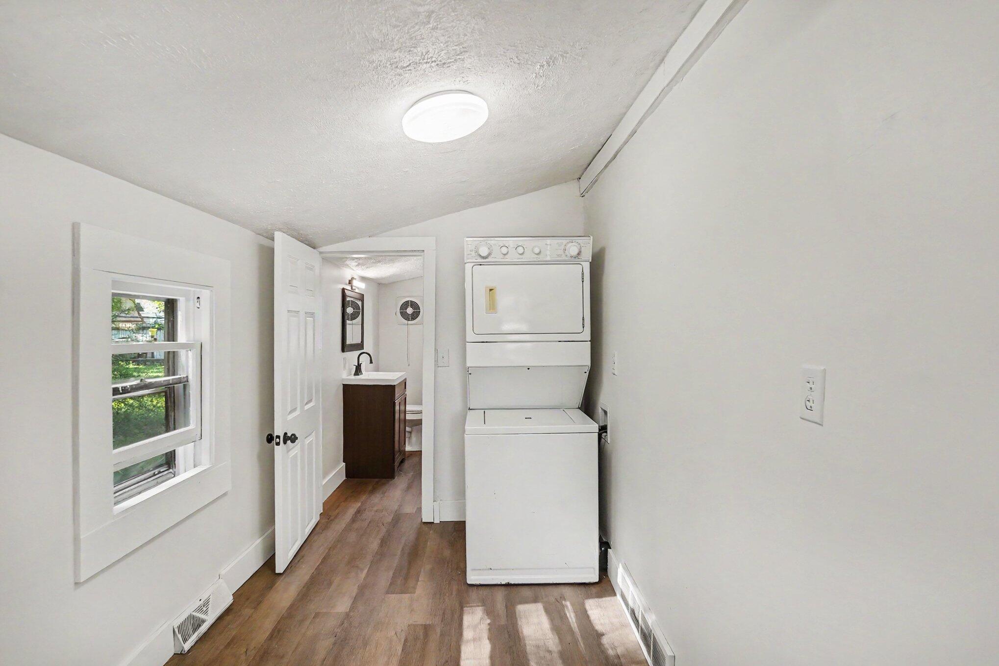 2484 Lincoln Street Muskegon MI 49441