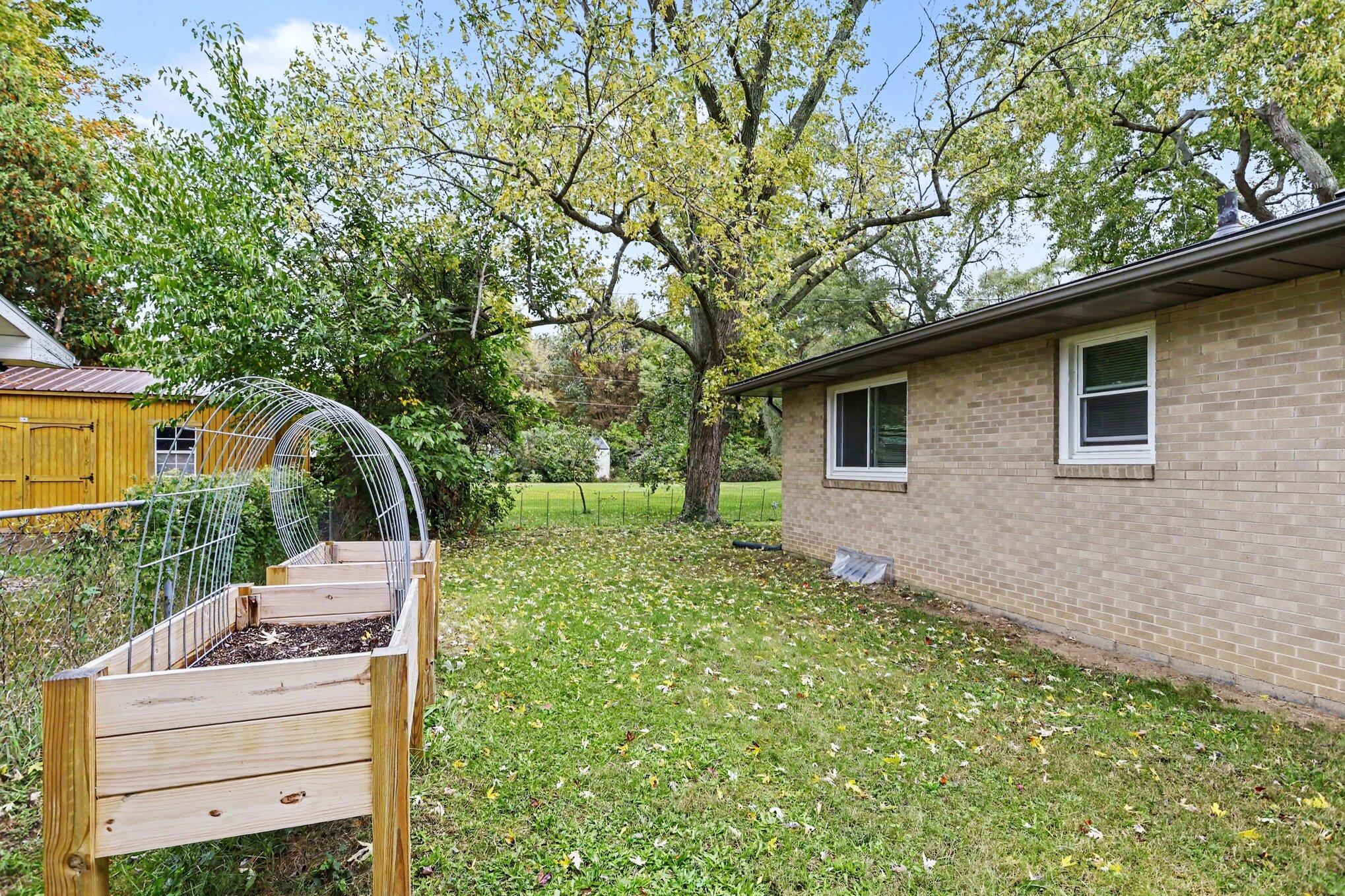479 Hoover Avenue Benton Harbor MI 49022