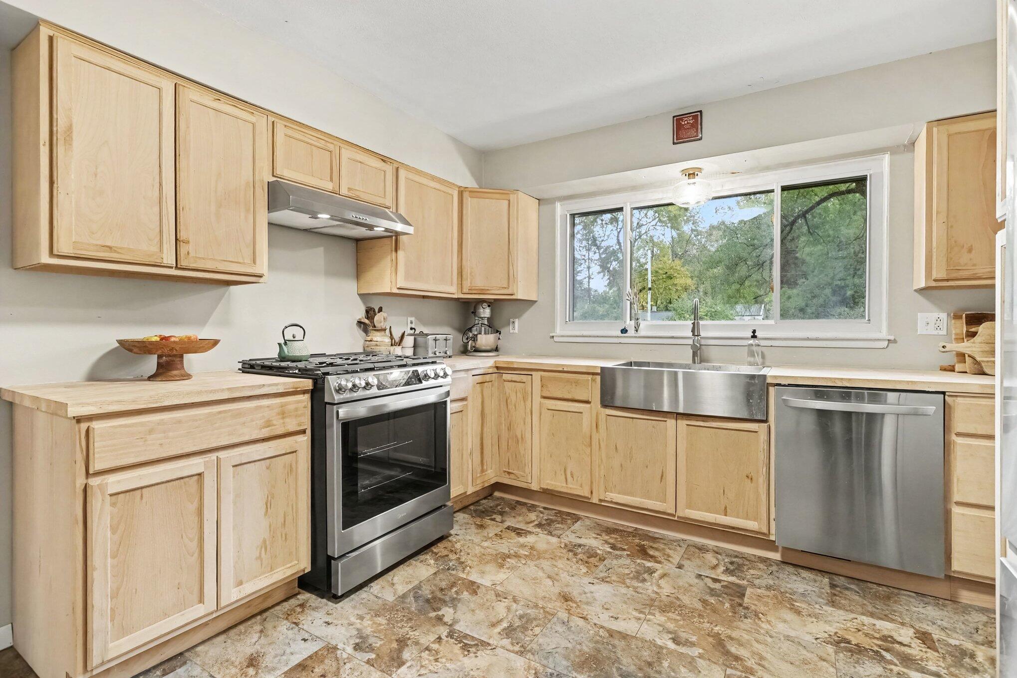 479 Hoover Avenue Benton Harbor MI 49022