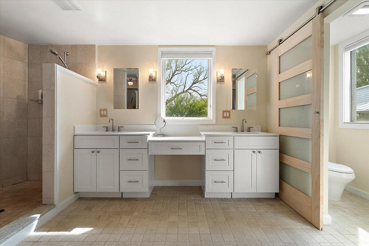 3960 Evergreen Lane Benton Harbor MI 49022