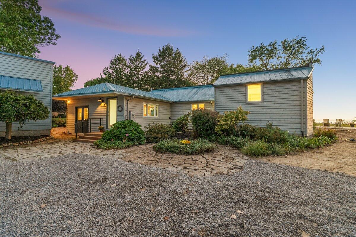 3960 Evergreen Lane Benton Harbor MI 49022