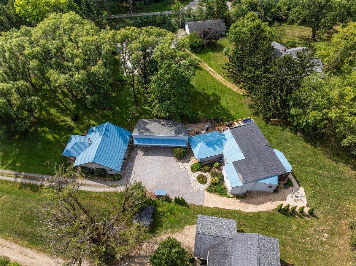 3960 Evergreen Lane Benton Harbor MI 49022