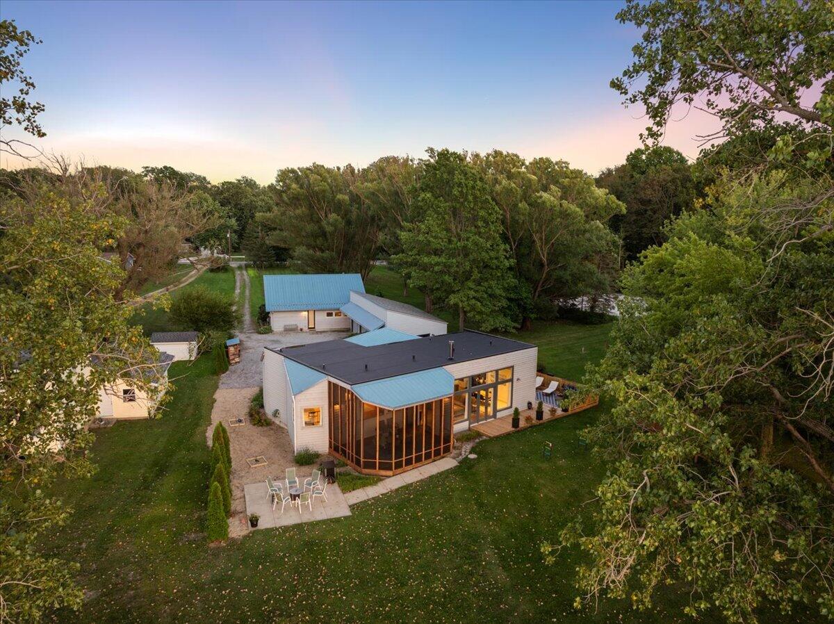 3960 Evergreen Lane Benton Harbor MI 49022