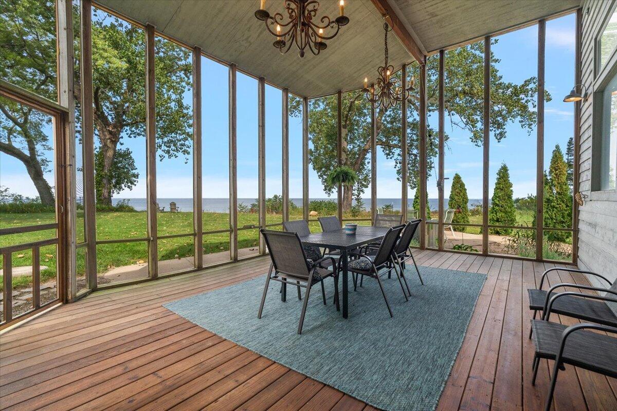 3960 Evergreen Lane Benton Harbor MI 49022