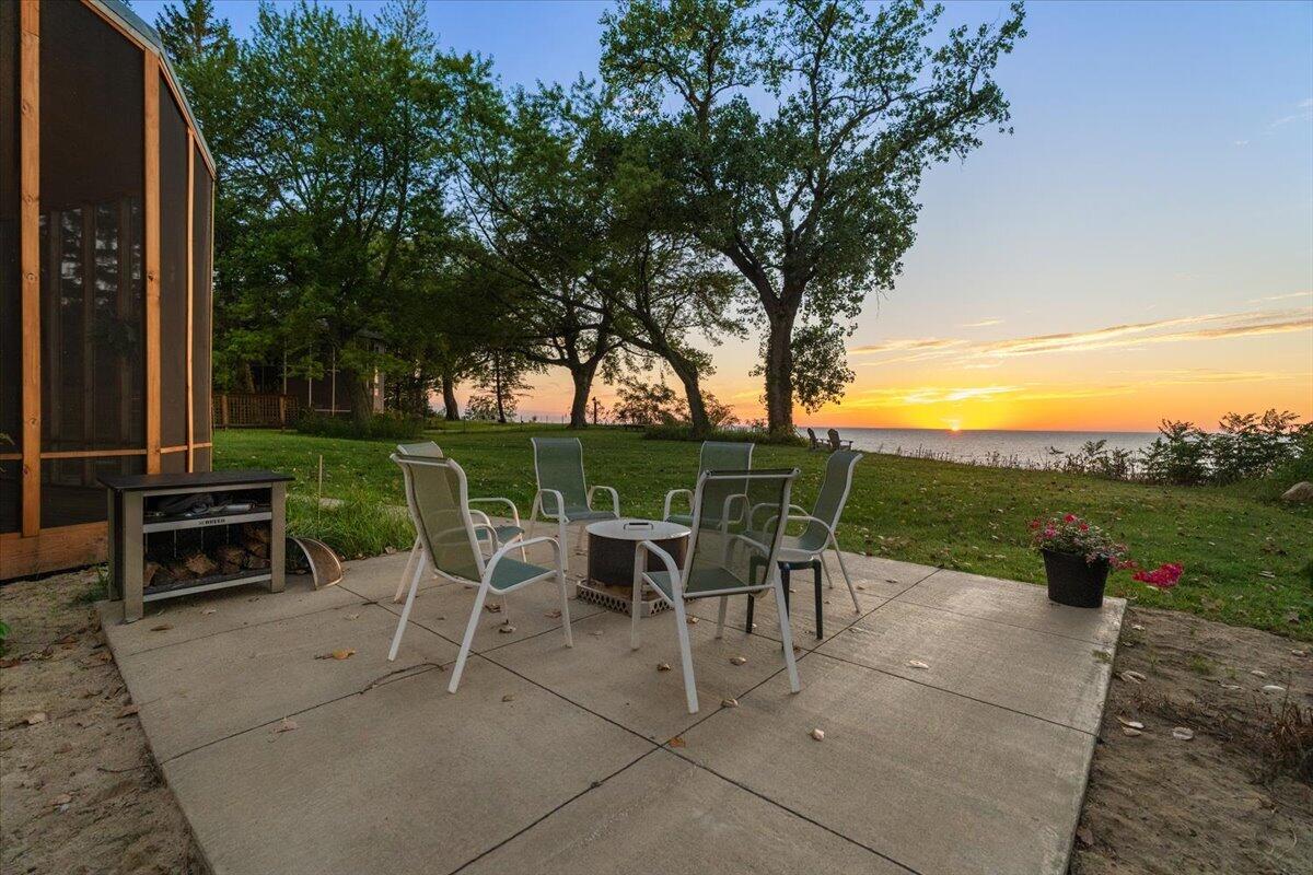 3960 Evergreen Lane Benton Harbor MI 49022