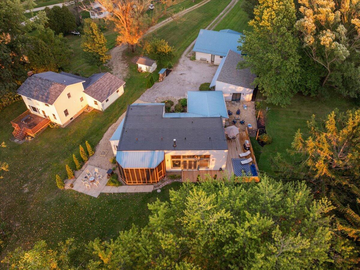 3960 Evergreen Lane Benton Harbor MI 49022