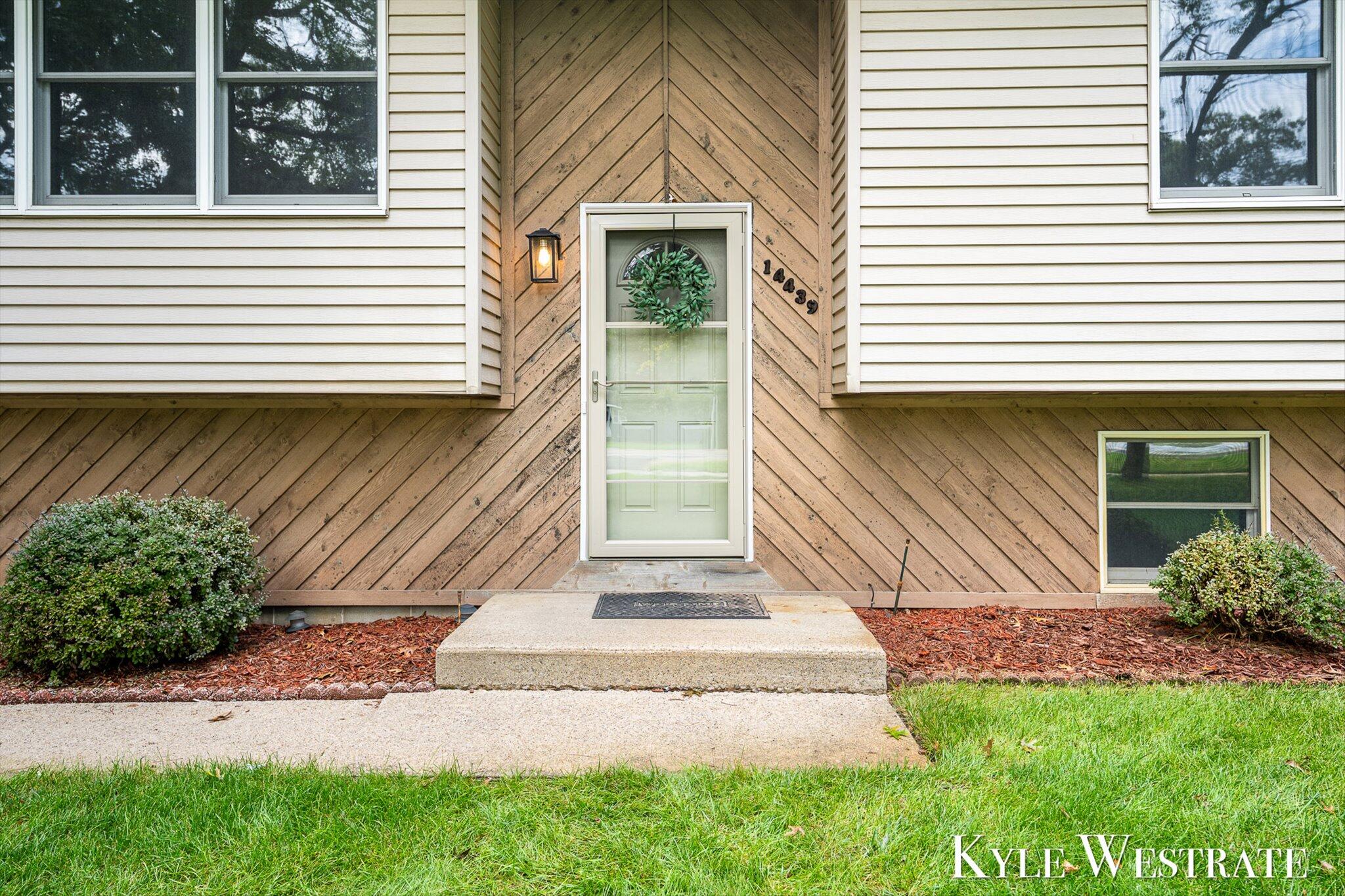 14439 Lincoln Street Grand Haven MI 49417