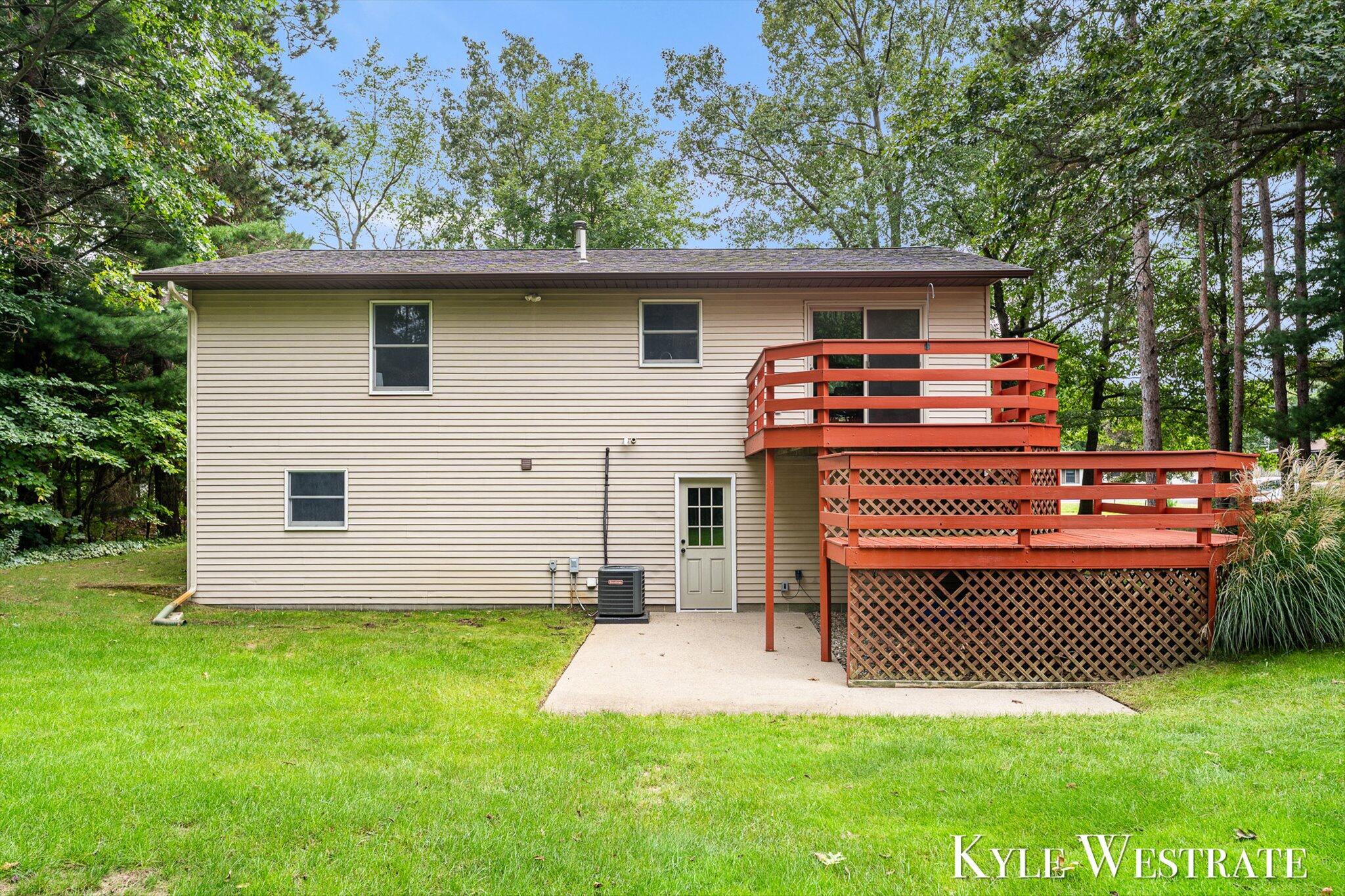 14439 Lincoln Street Grand Haven MI 49417