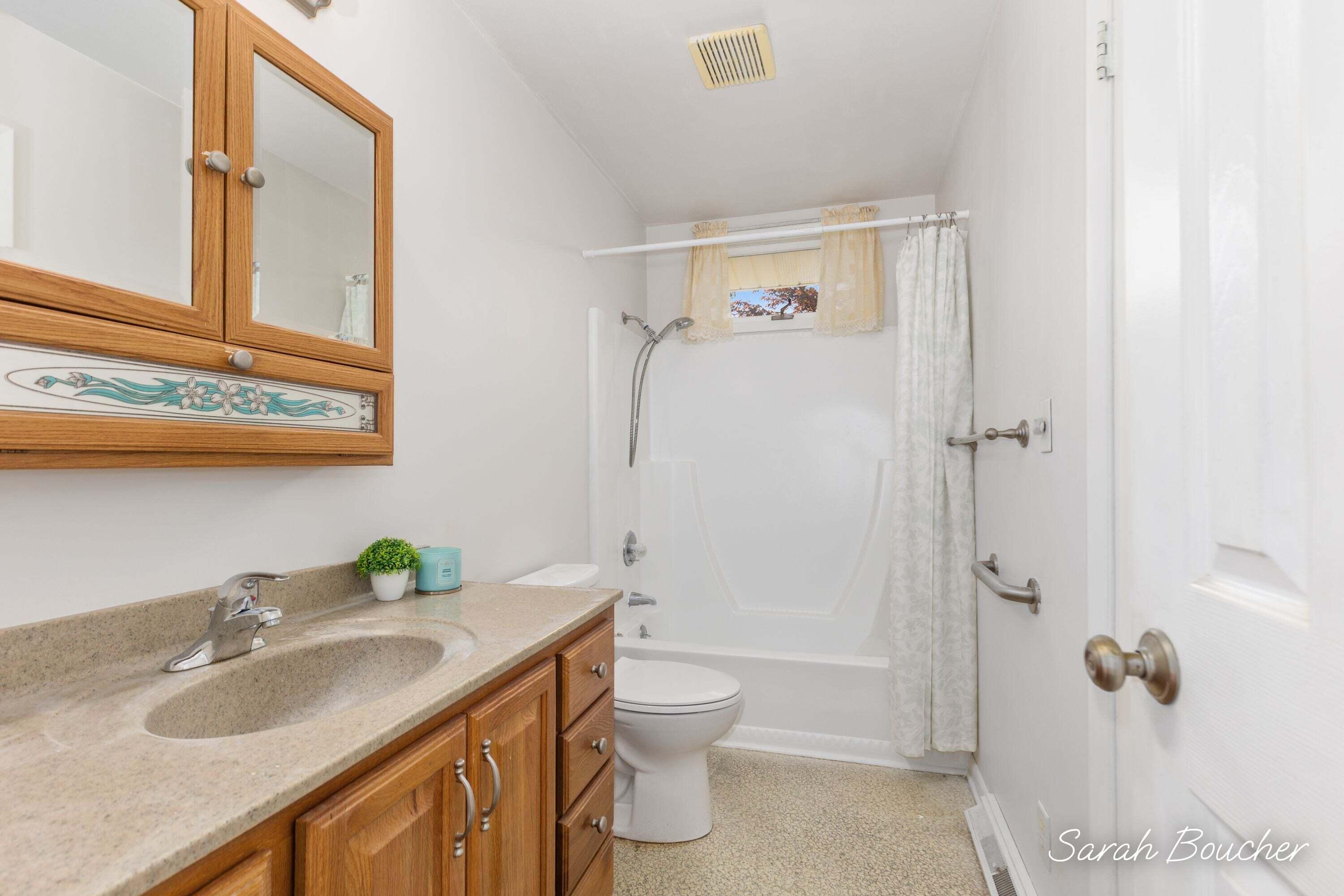 15129 Mitchell Street Grand Haven MI 49417