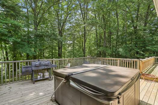 4080 Thar Road Coloma MI 49038