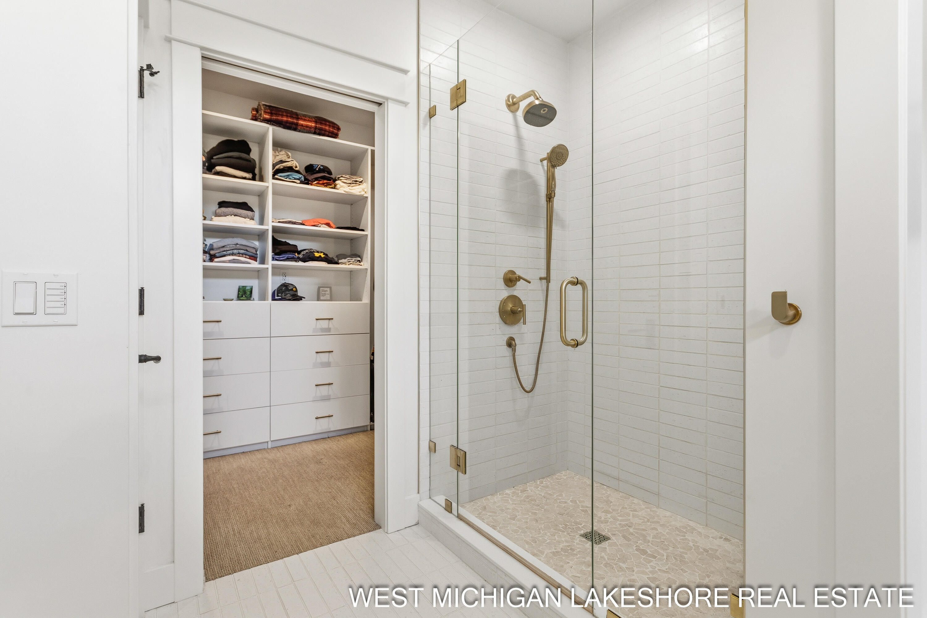 3260 Lorrimar Lane Saugatuck MI 49453