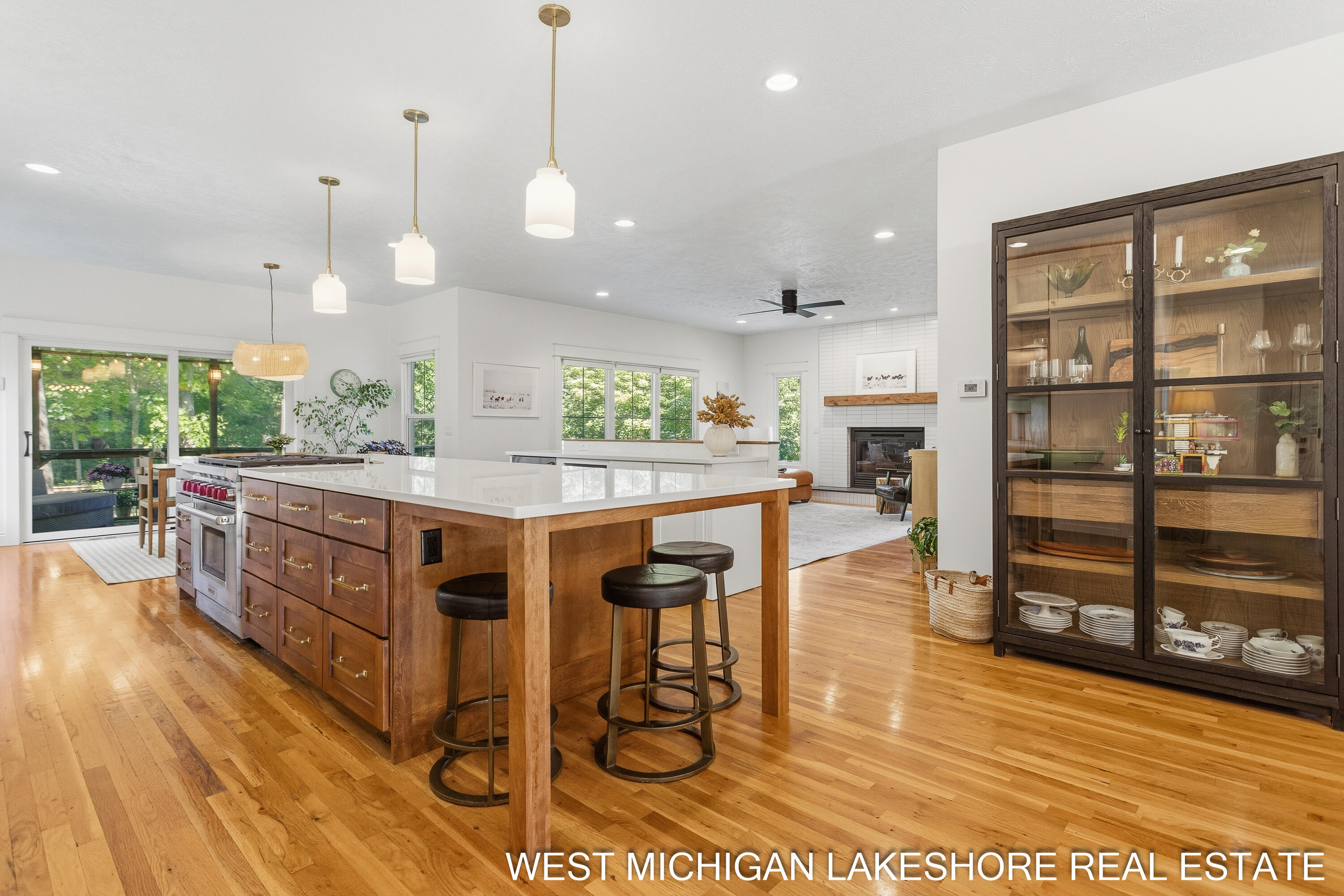 3260 Lorrimar Lane Saugatuck MI 49453