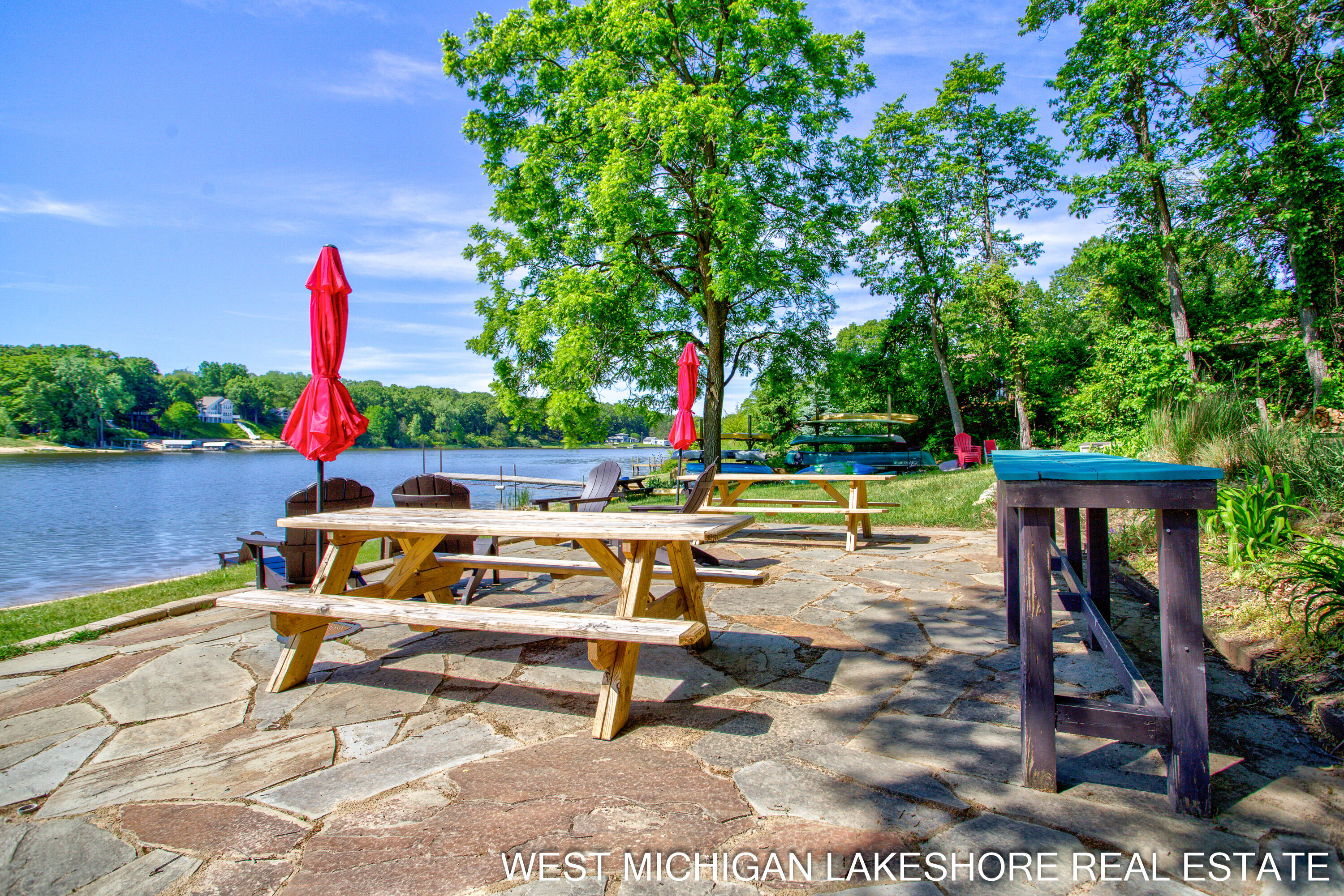 3260 Lorrimar Lane Saugatuck MI 49453
