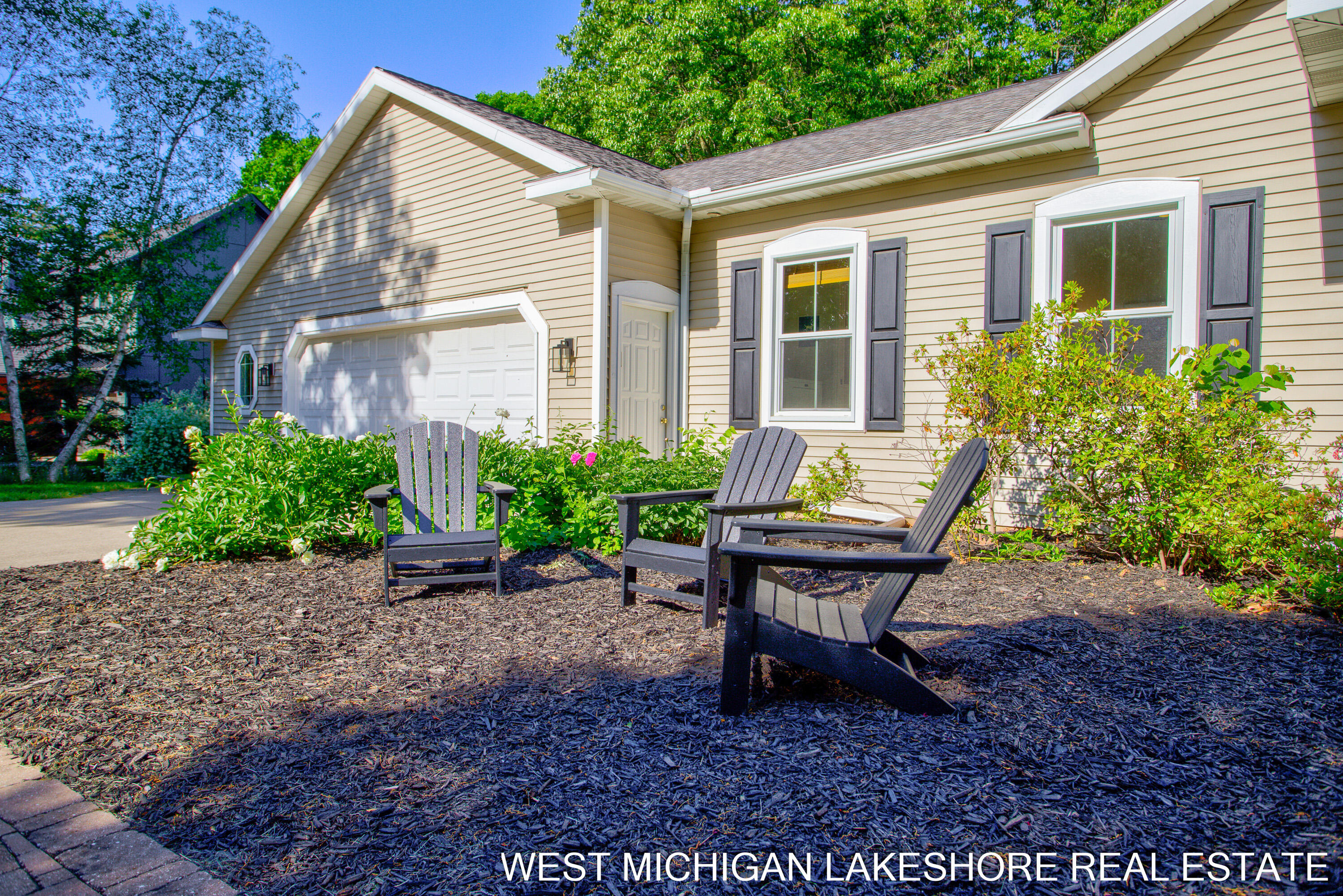3260 Lorrimar Lane Saugatuck MI 49453