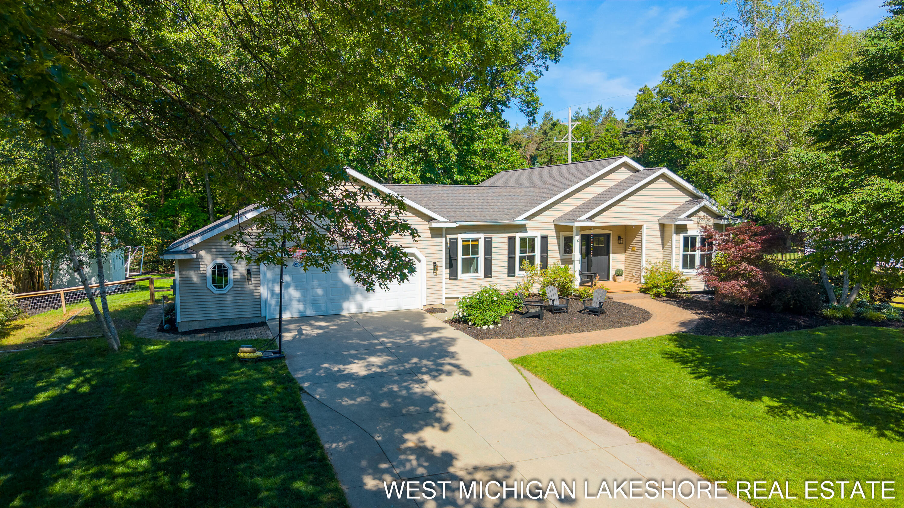 3260 Lorrimar Lane Saugatuck MI 49453