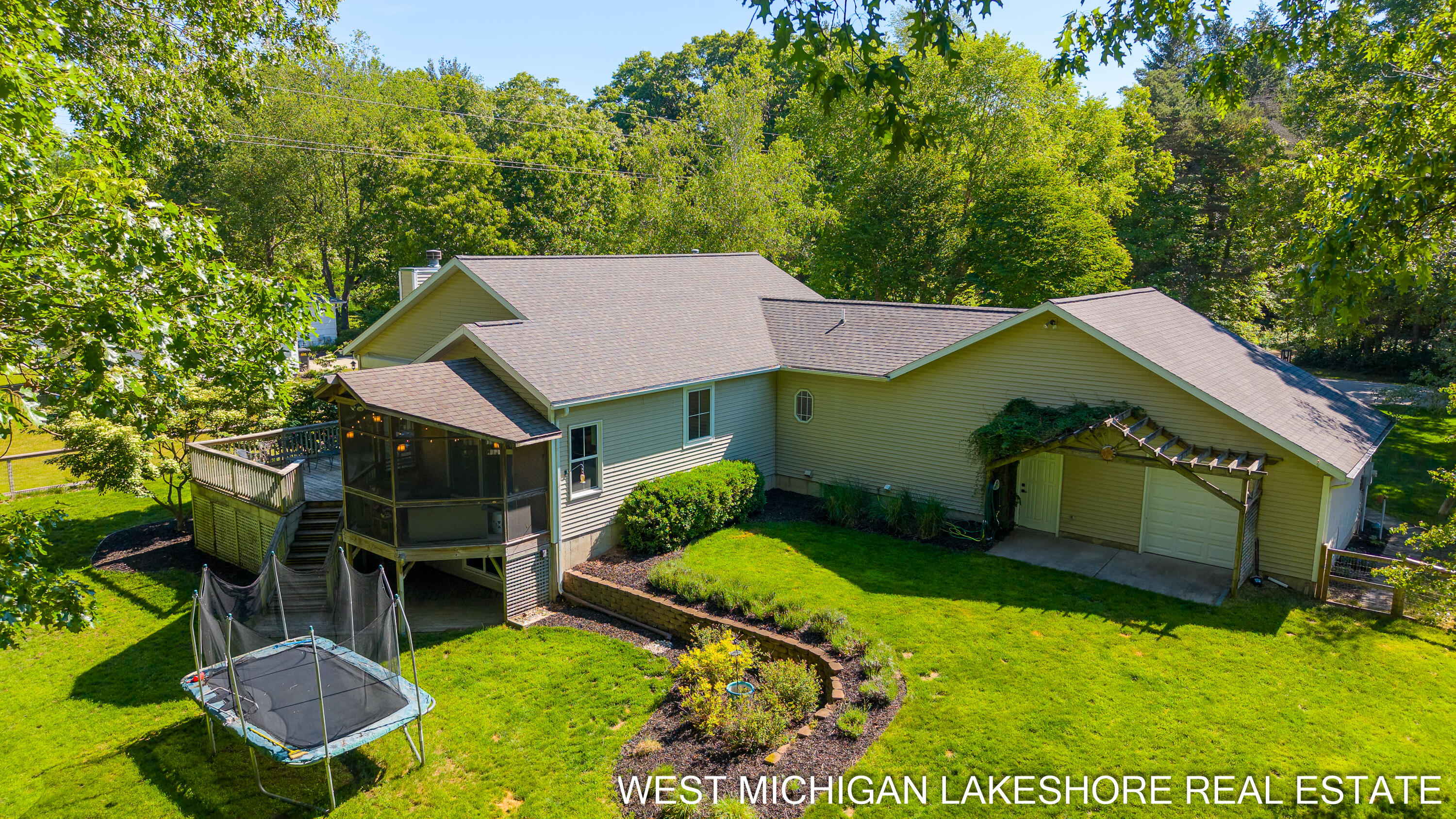 3260 Lorrimar Lane Saugatuck MI 49453