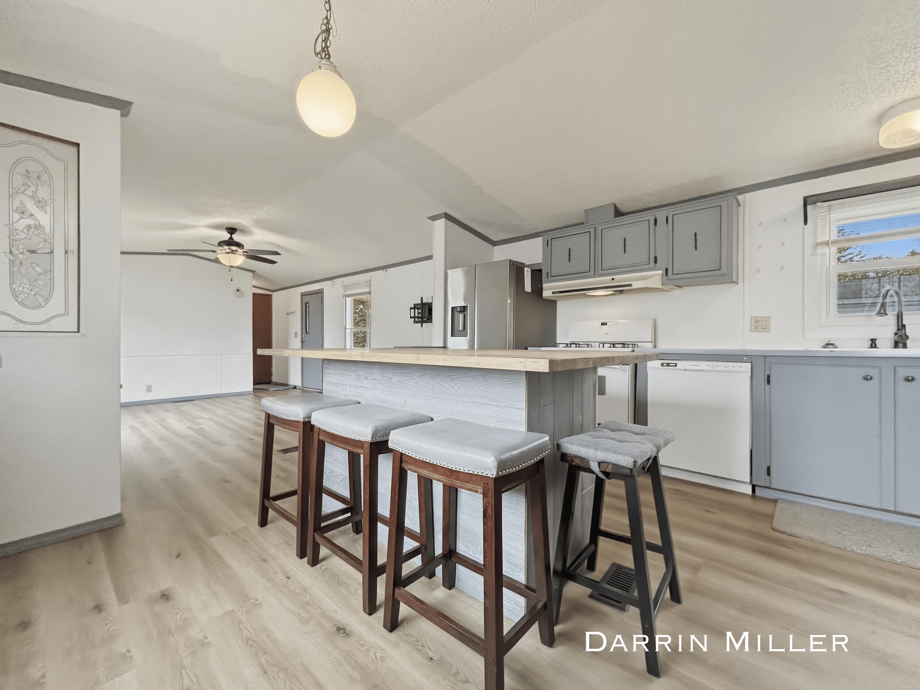 84 Maple Court Muskegon MI 49445