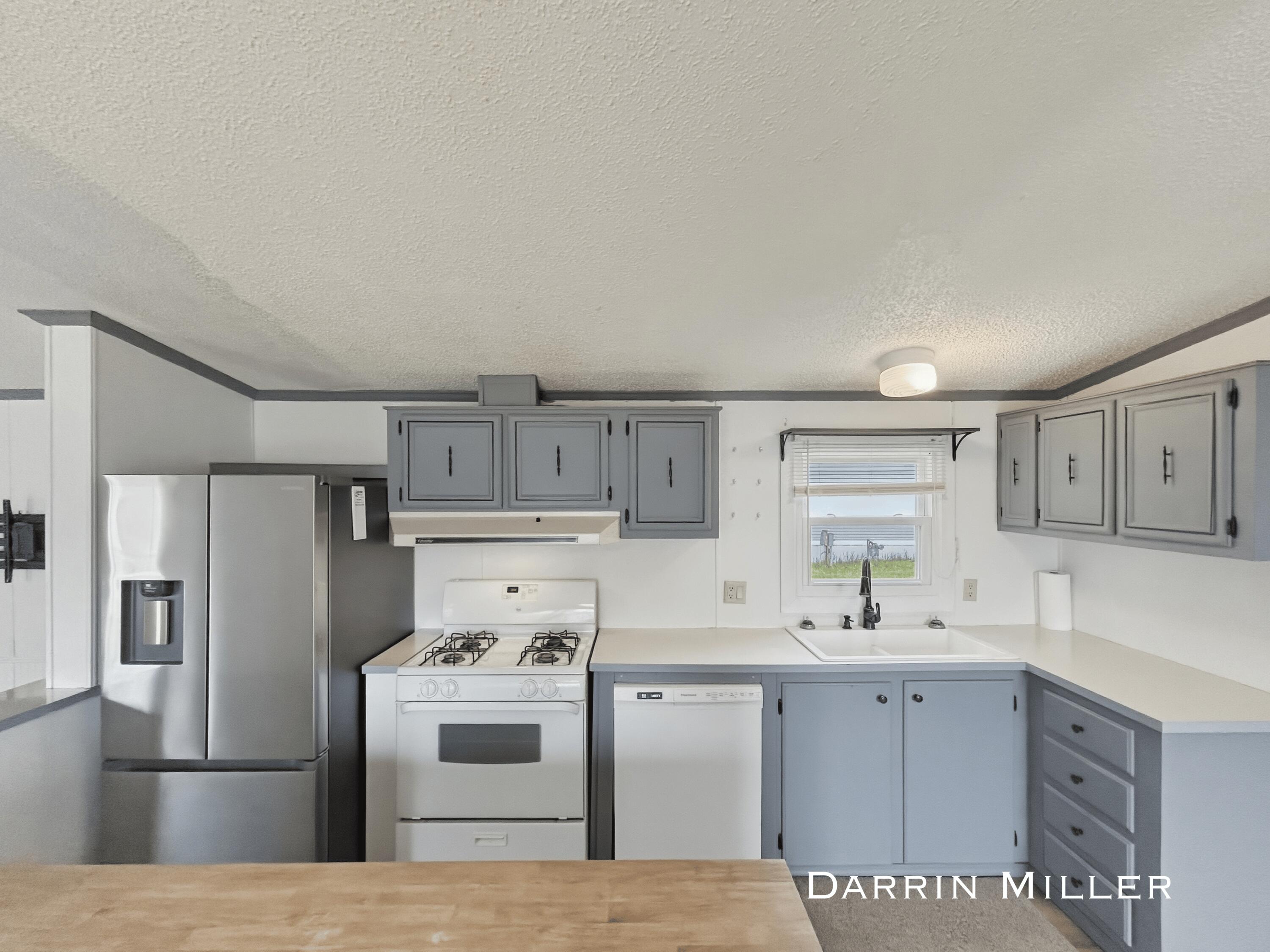 84 Maple Court Muskegon MI 49445