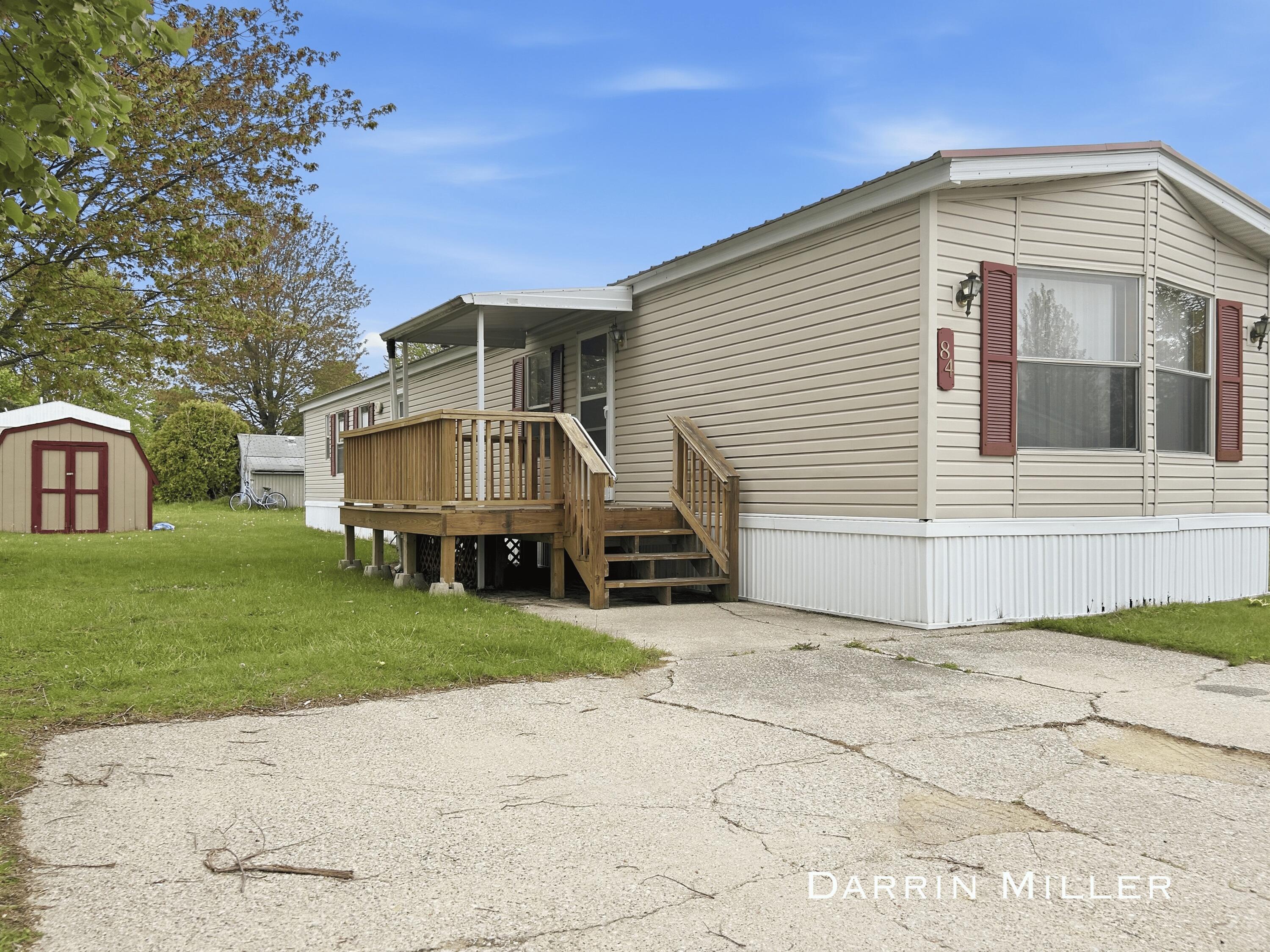 84 Maple Court Muskegon MI 49445