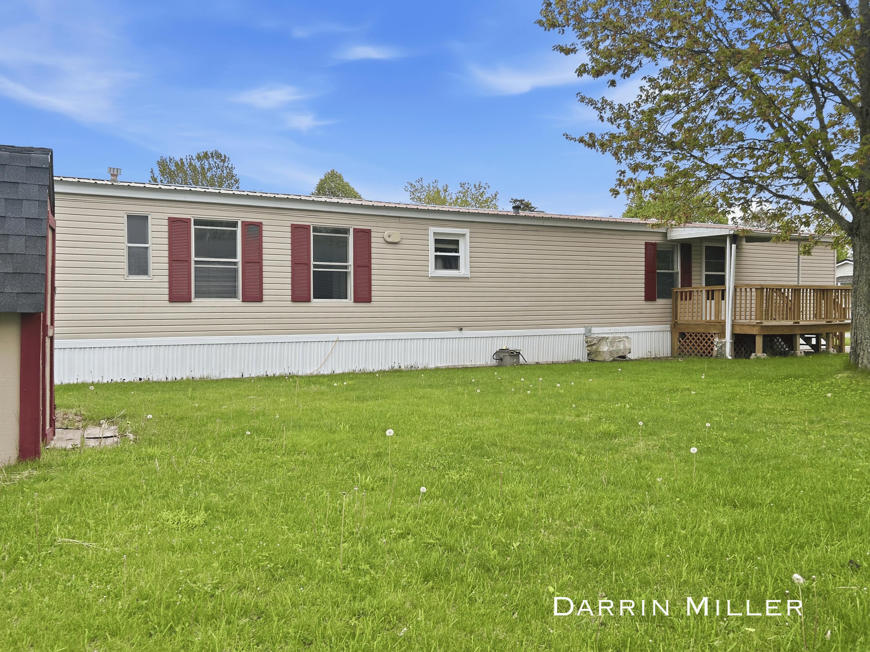 84 Maple Court Muskegon MI 49445