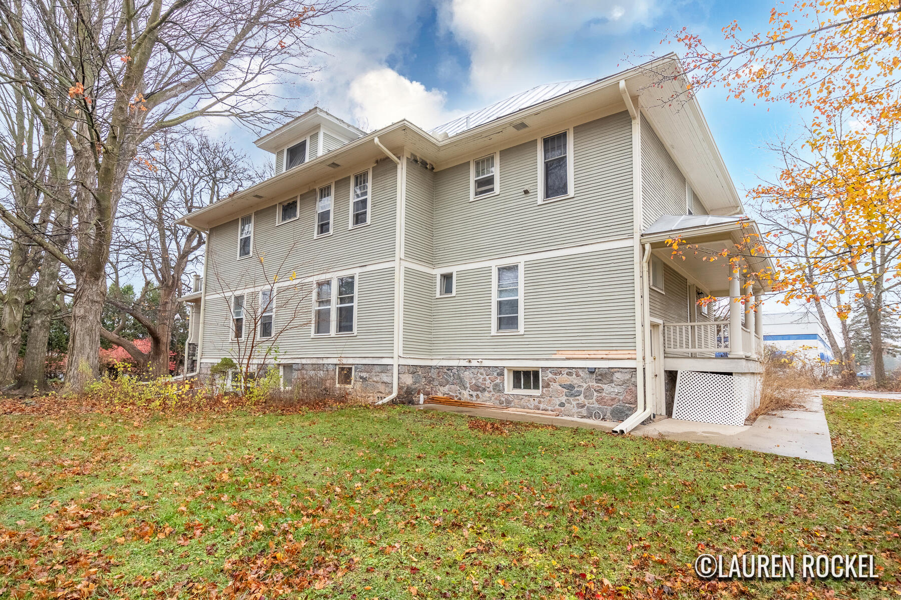 4550 Bowen Boulevard SE Grand Rapids MI 49508