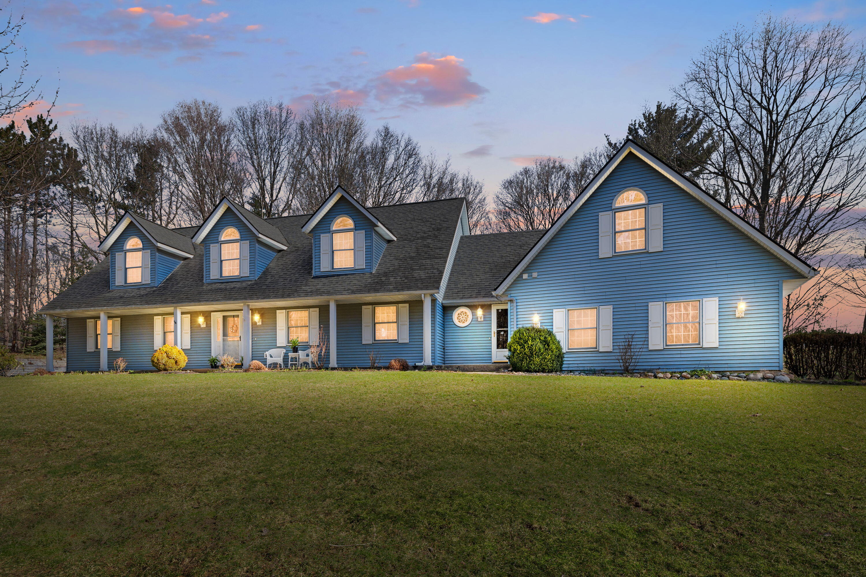 8894 Lakeshore Avenue West Olive MI 49460