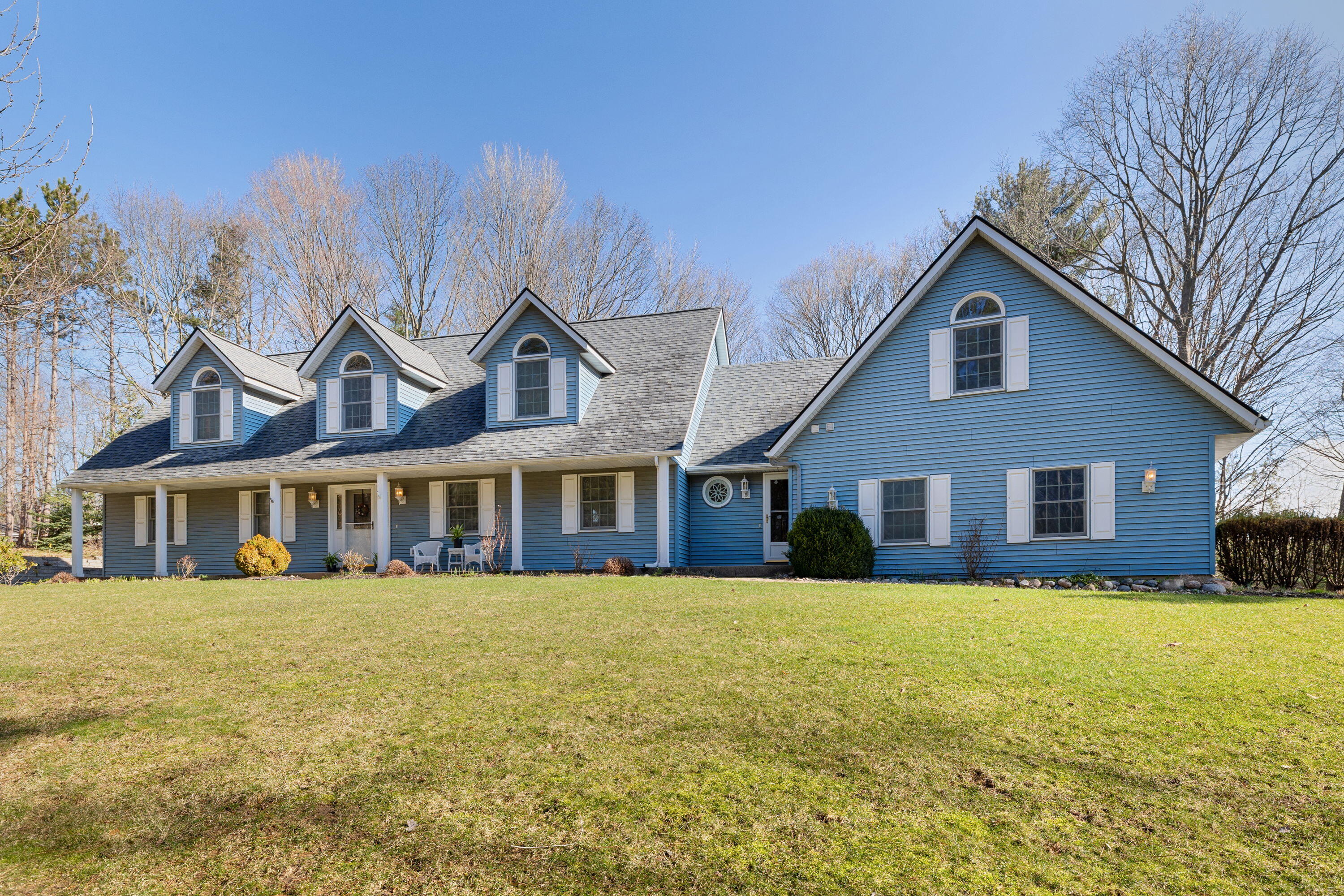 8894 Lakeshore Avenue West Olive MI 49460