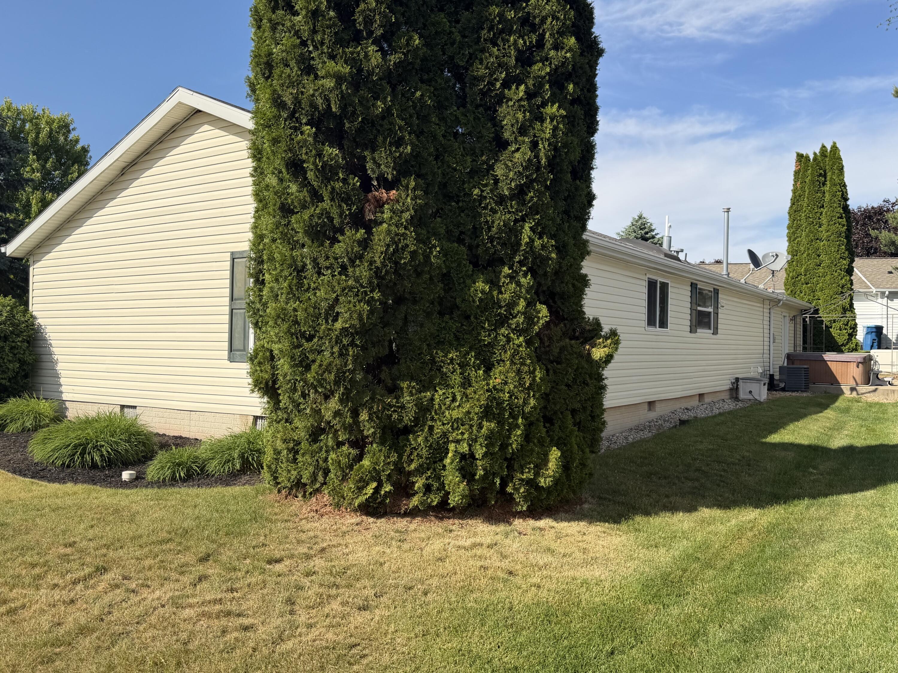 5229 Pine Arbor Ridge Kalamazoo MI 49004