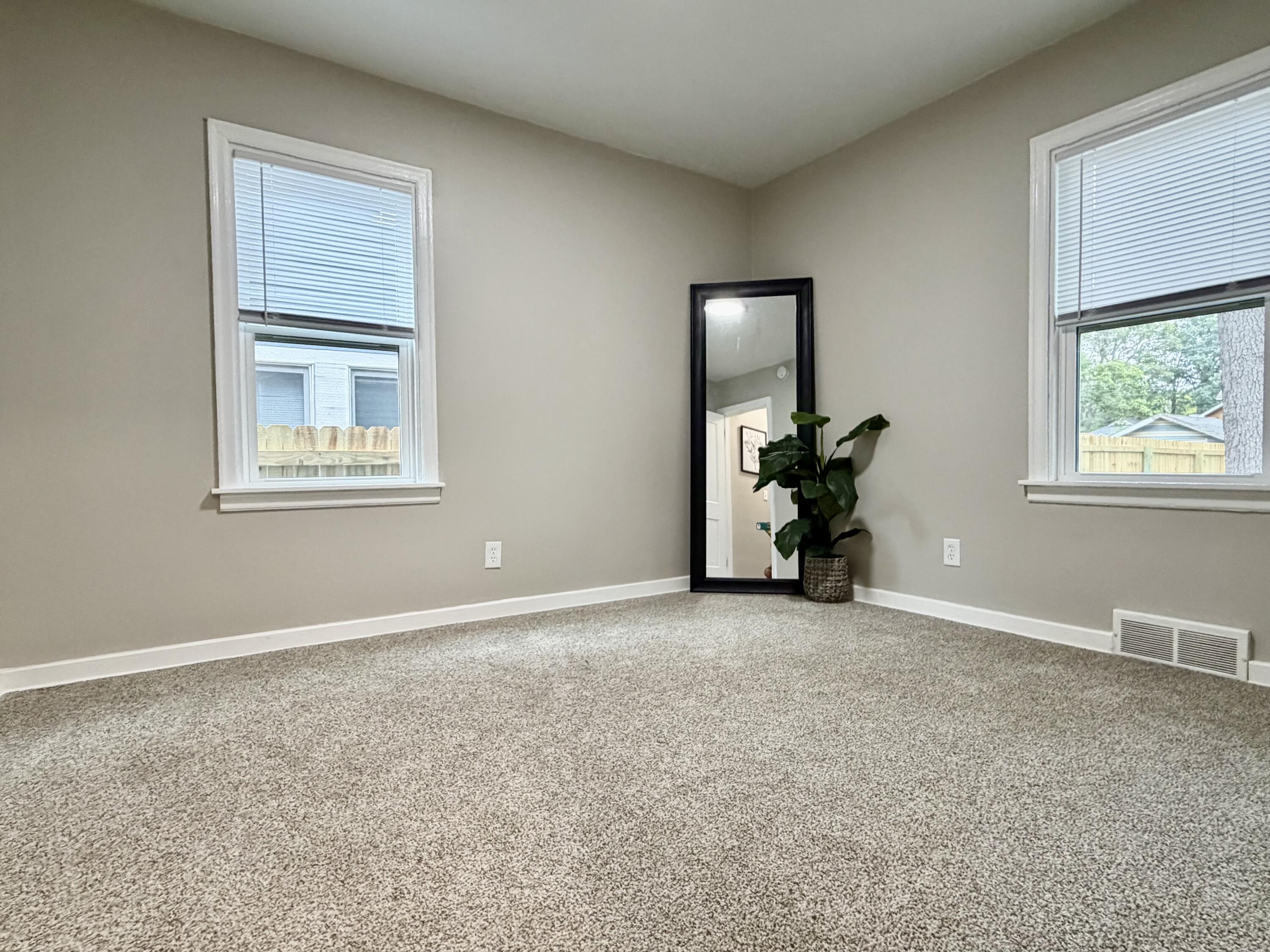1782 Wood Street Muskegon MI 49442